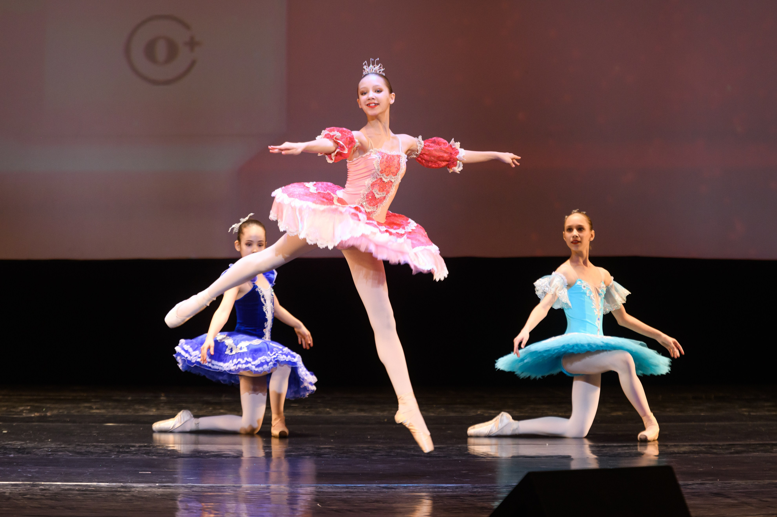 23 апреля, часть 1, БКЗ Октябрьский, г. Санкт-Петербург. Золотое яблочко