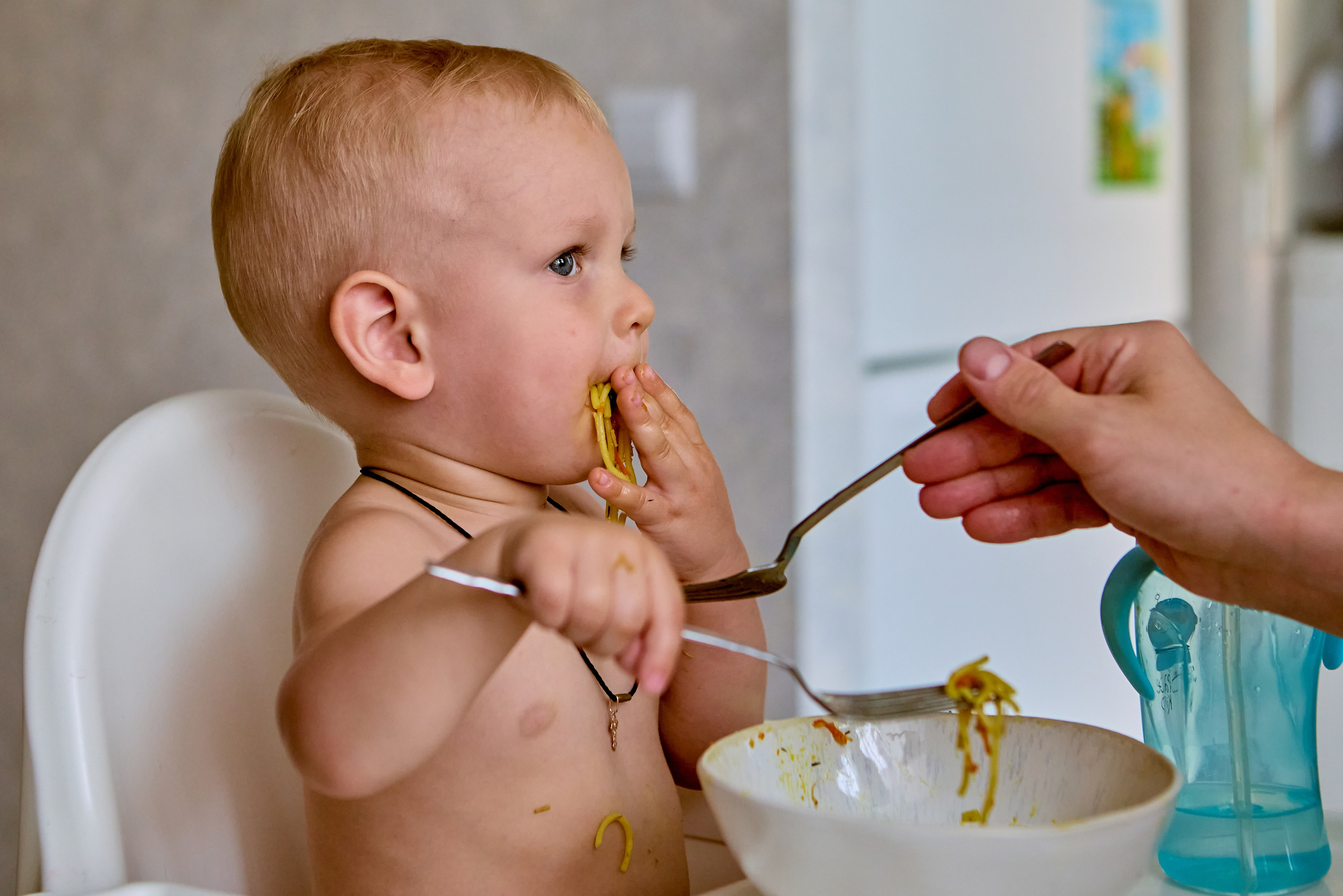 Свет и нежность в детском портрете, запечатлённом в домашней обстановке. Фотограф из Дзержинска Николай Голованов.