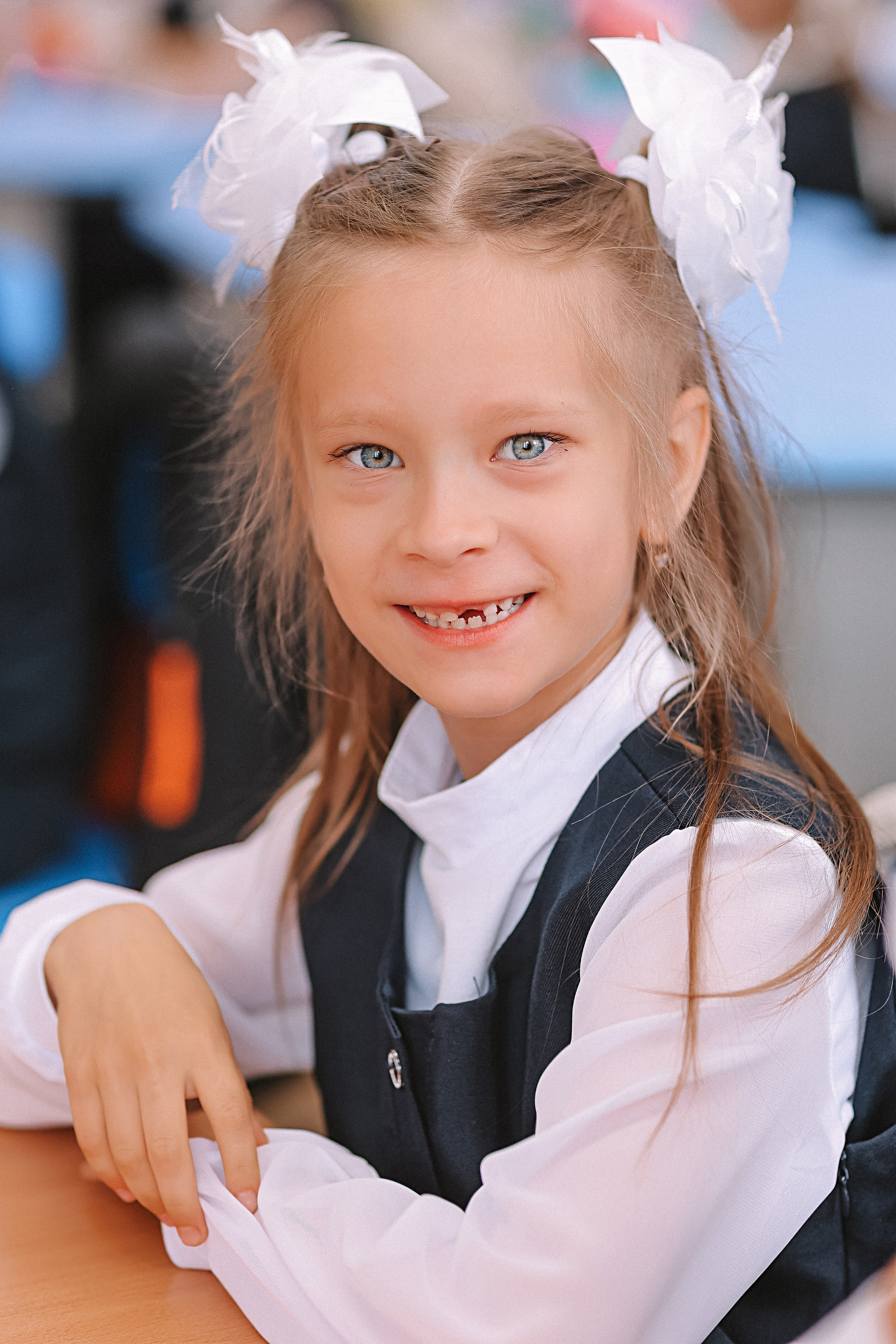 1 сентября линейка+кл час+портреты. Семейный фотограф Тюмень, фотограф на роды Салмина Мария