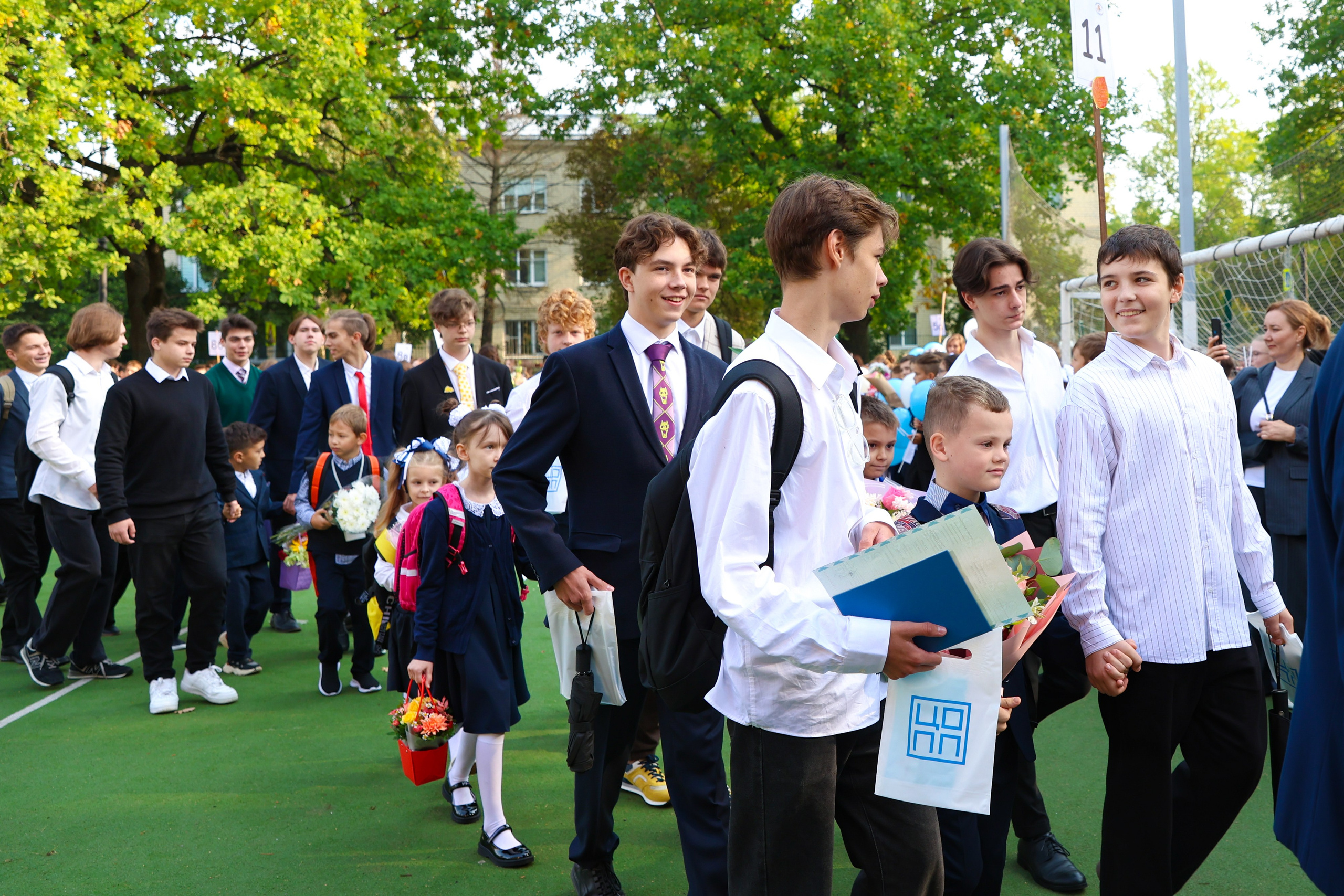 1 сентября в школе № 500. Фотограф Дарья Попова