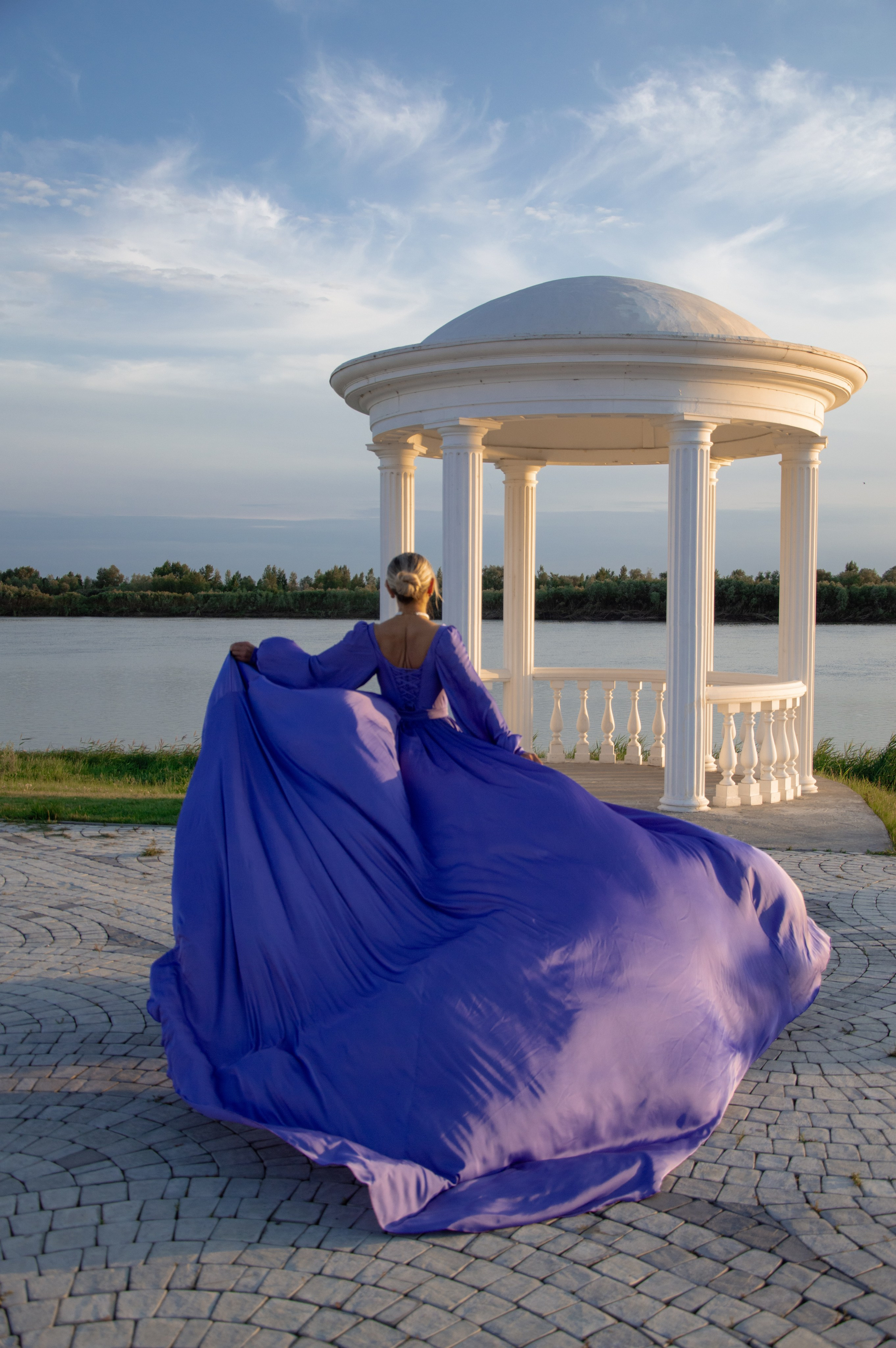 Летящие платья. Мобильный фотограф в Омске