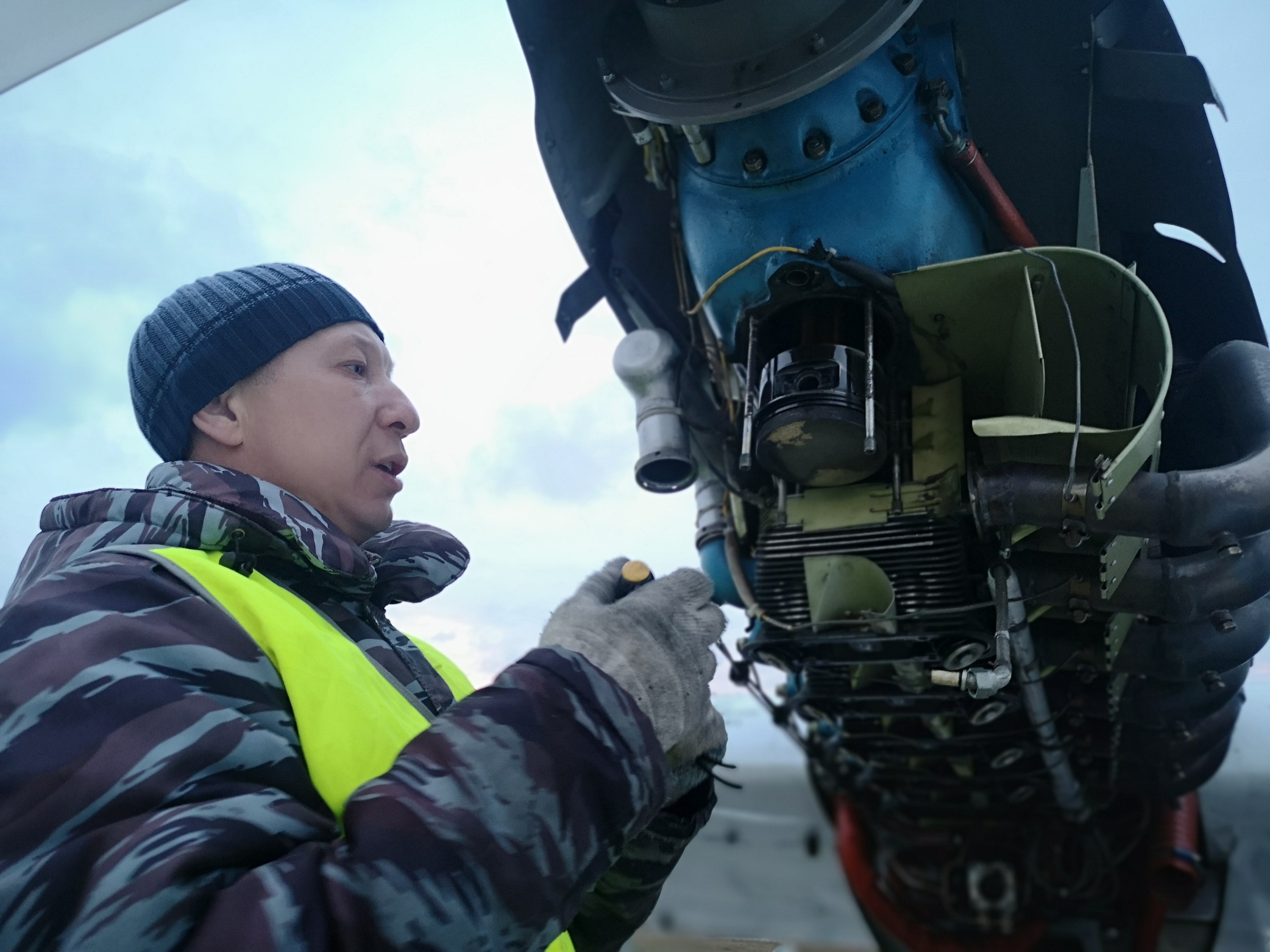 Каспийское море (наука на Ла-8) (2021 г.). Фотоальбом показывающий увлекательный мир авиации и мир медведей Андрея Иванова