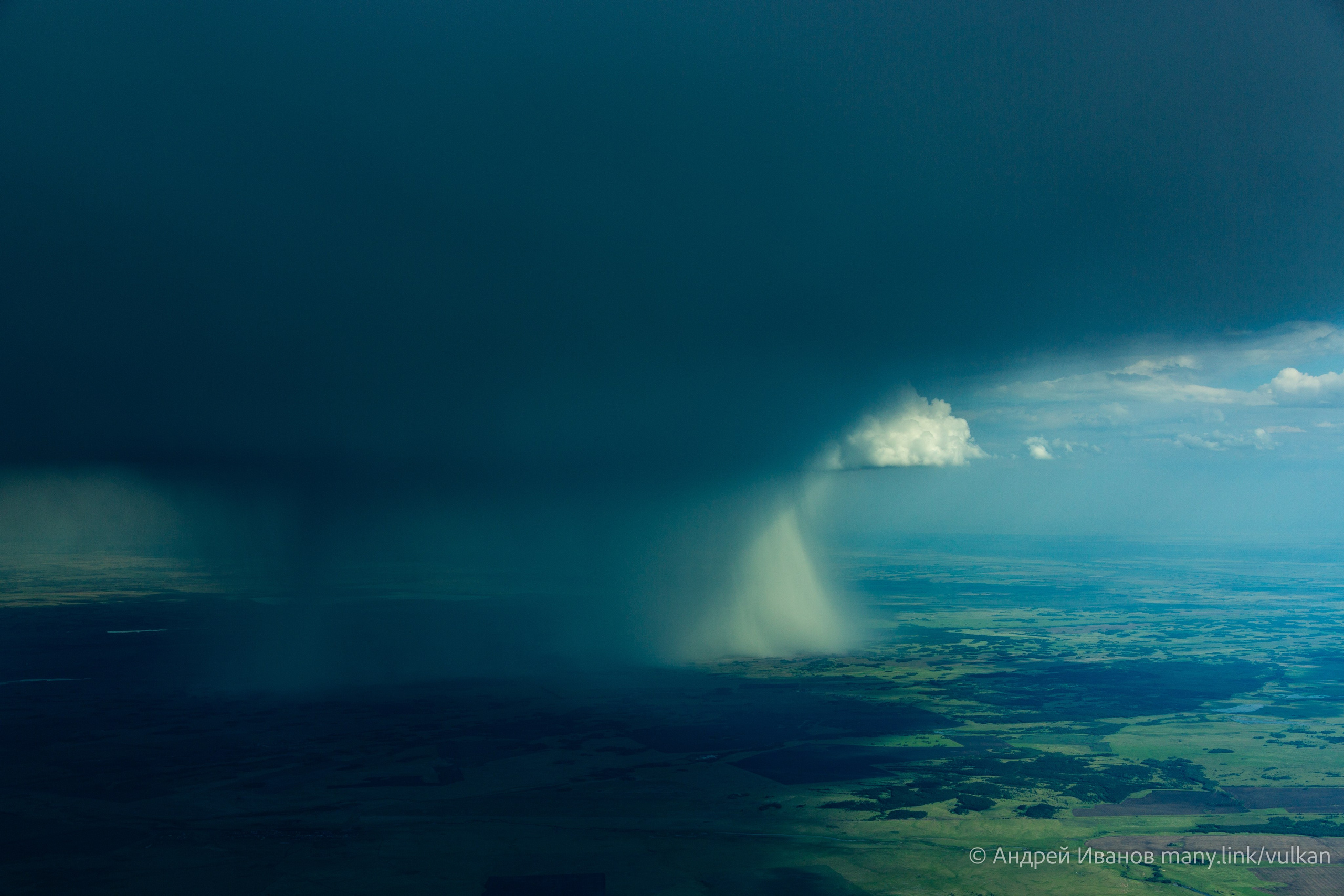 Полёт на Иссык-Куль — конференция Кругосветчиков (2025г). Фотоальбом показывающий увлекательный мир авиации и мир медведей Андрея Иванова