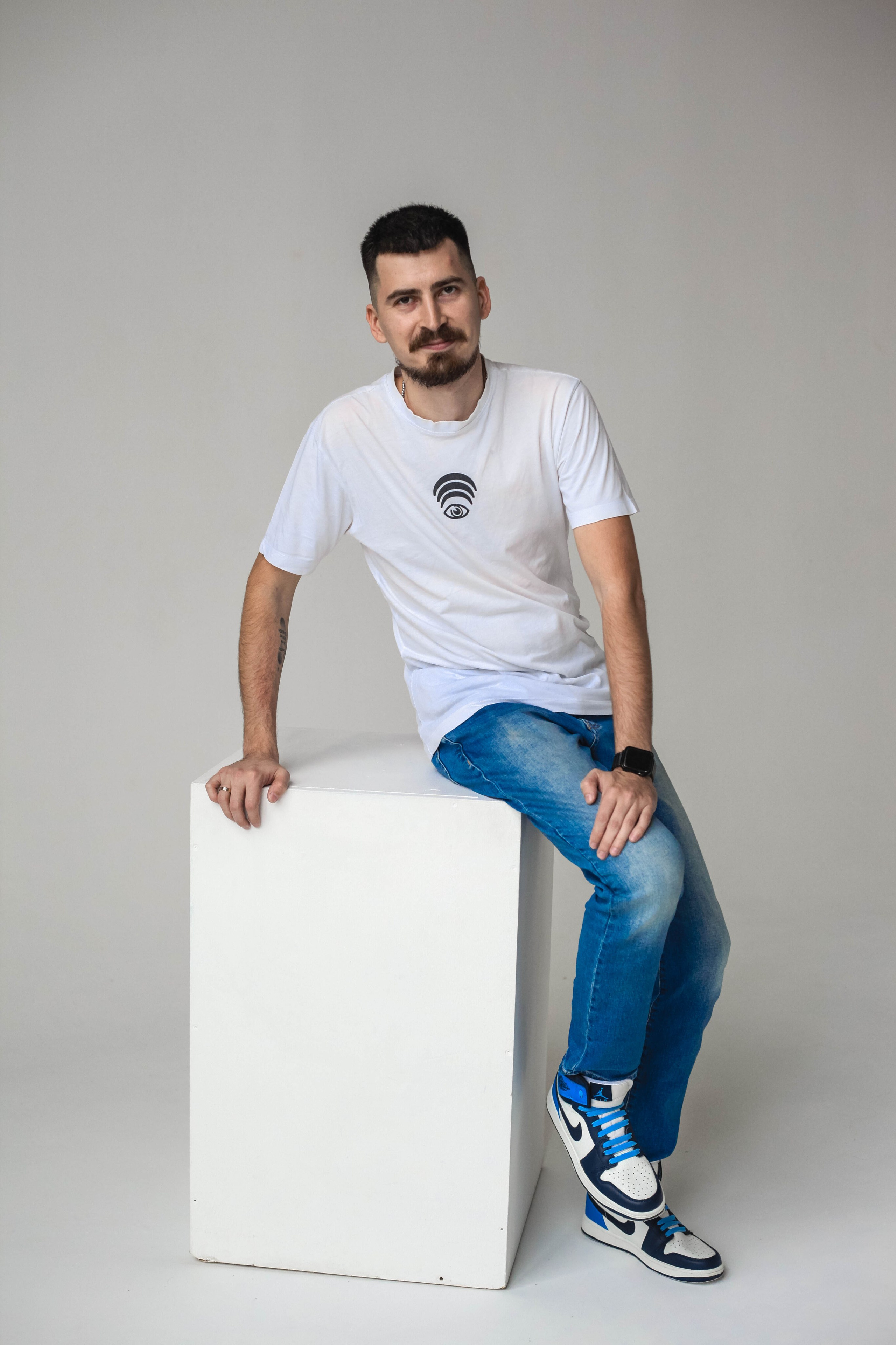 Студия. Уличный фотограф Города N