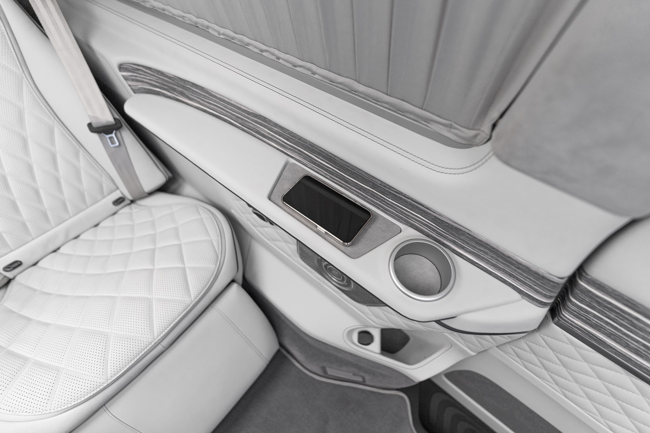 EQV Grey Storm. Автомобильный фотограф в Москве | Базилев Александр