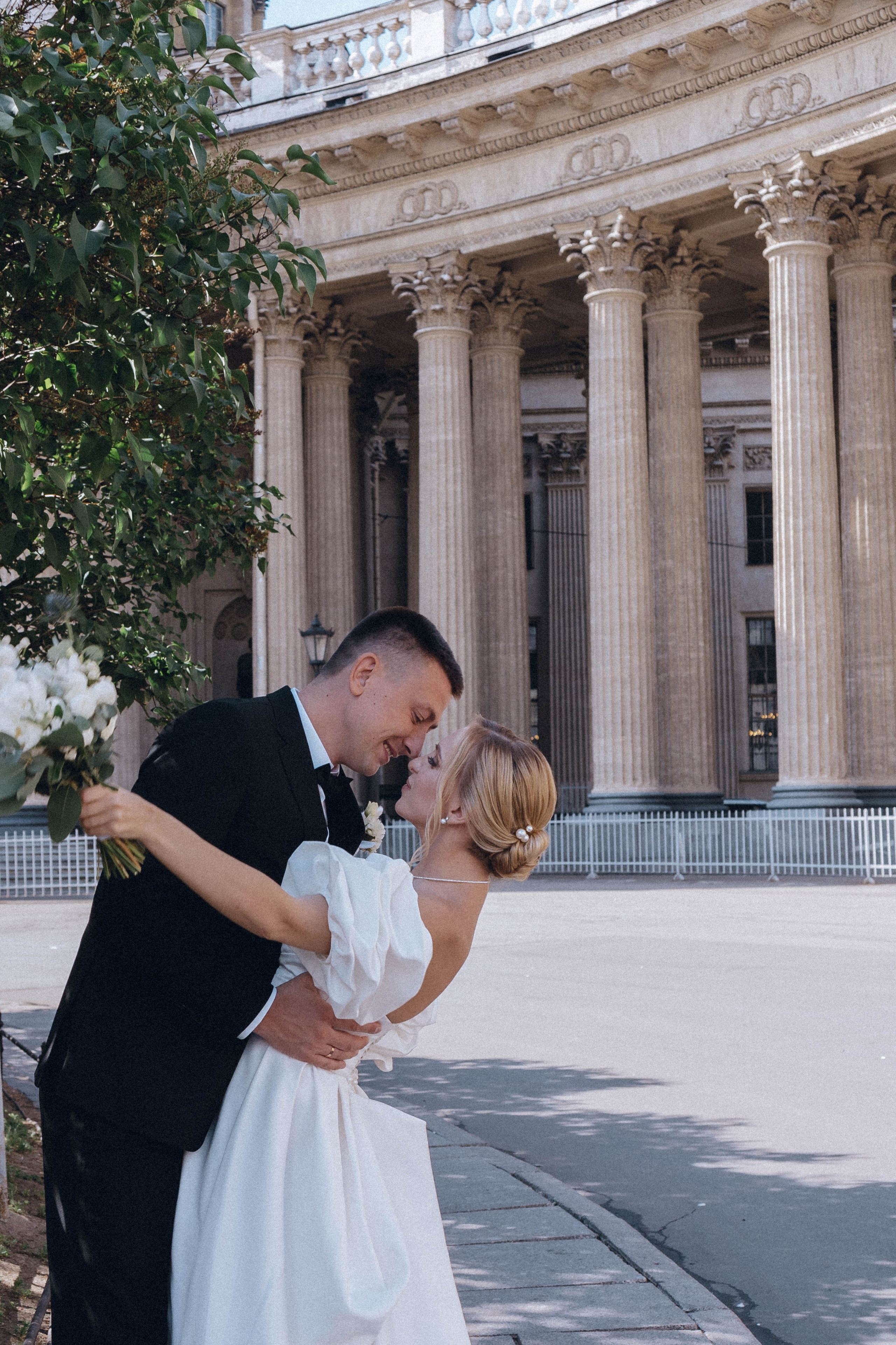 СВАДЕНБНАЯ СЬЕМКА НА КАТЕРЕ ПО КАНАЛАМ САНКТ-ПЕТЕРБУРГА И В АКВАТОРИИ НЕВЫ. Профессиональный фотограф, Санкт-Петербург — Виктория Богомолова