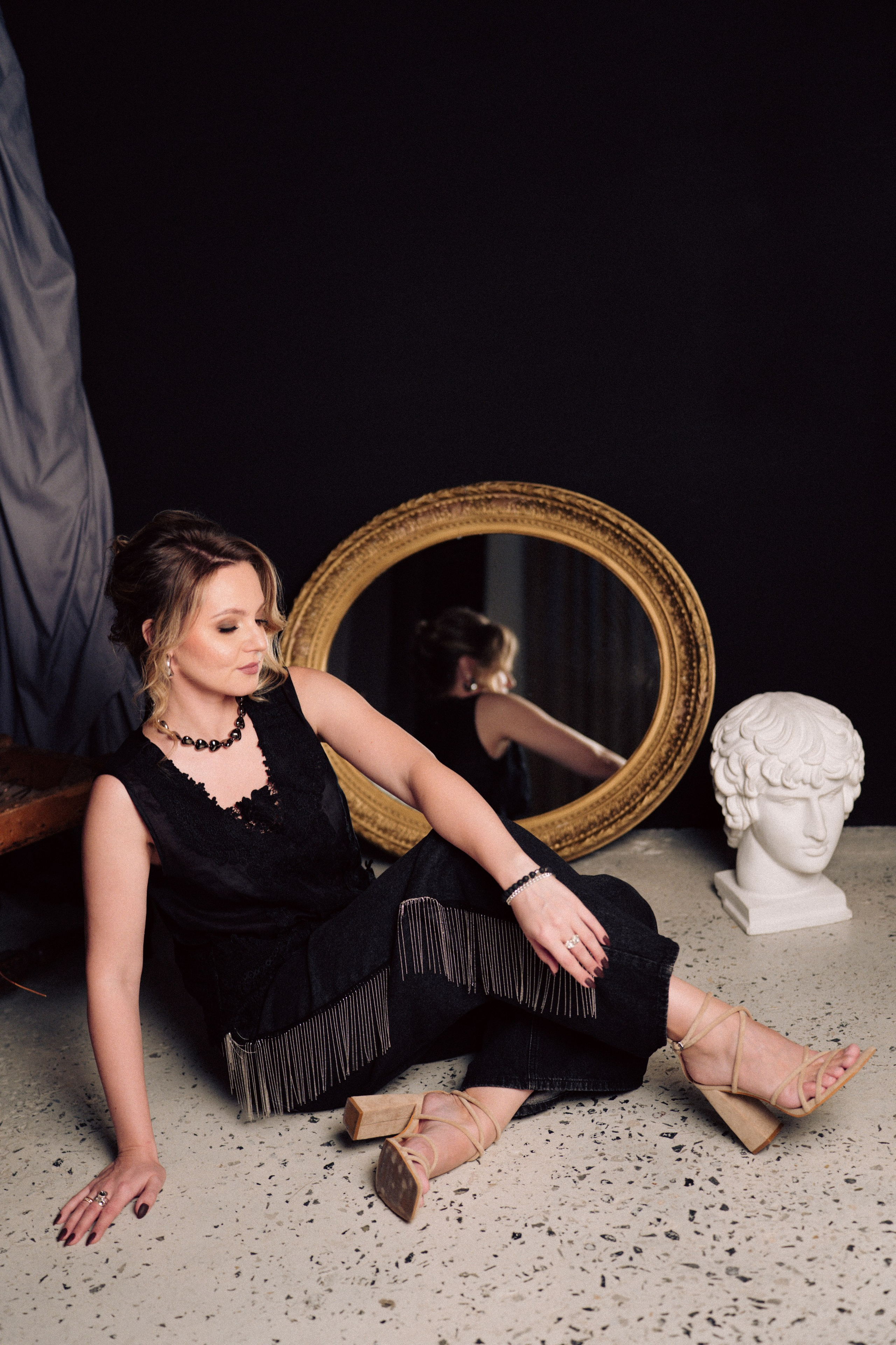 НОВОГОДНЯЯ ФОТОСЕСИИЯ В СТУДИИ ДЛЯ ДЕВУШКИ И ПРОГУЛКА ПО ЧЕРНЫШЕВСКОЙ. Профессиональный фотограф, Санкт-Петербург — Виктория Богомолова