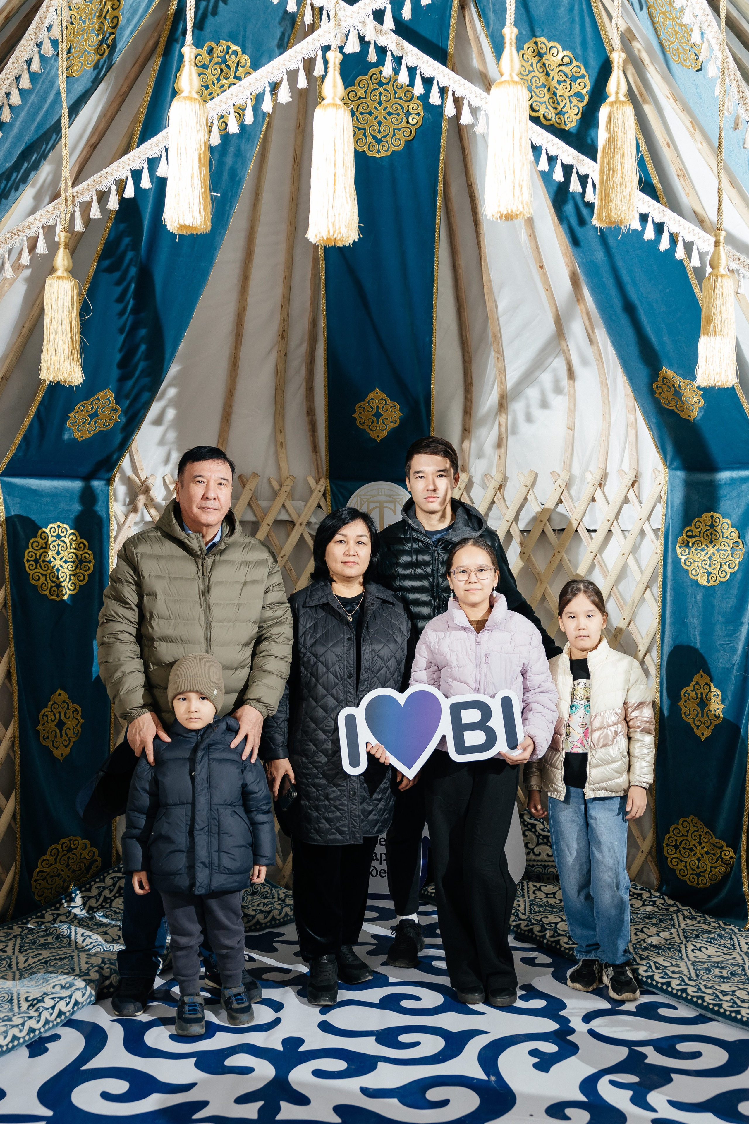 Проект 1. Вручение ключей BI Group. Дата: октябрь 2023. Профессиональный фотограф в городе Астана/Алматы Даурен Сембаев