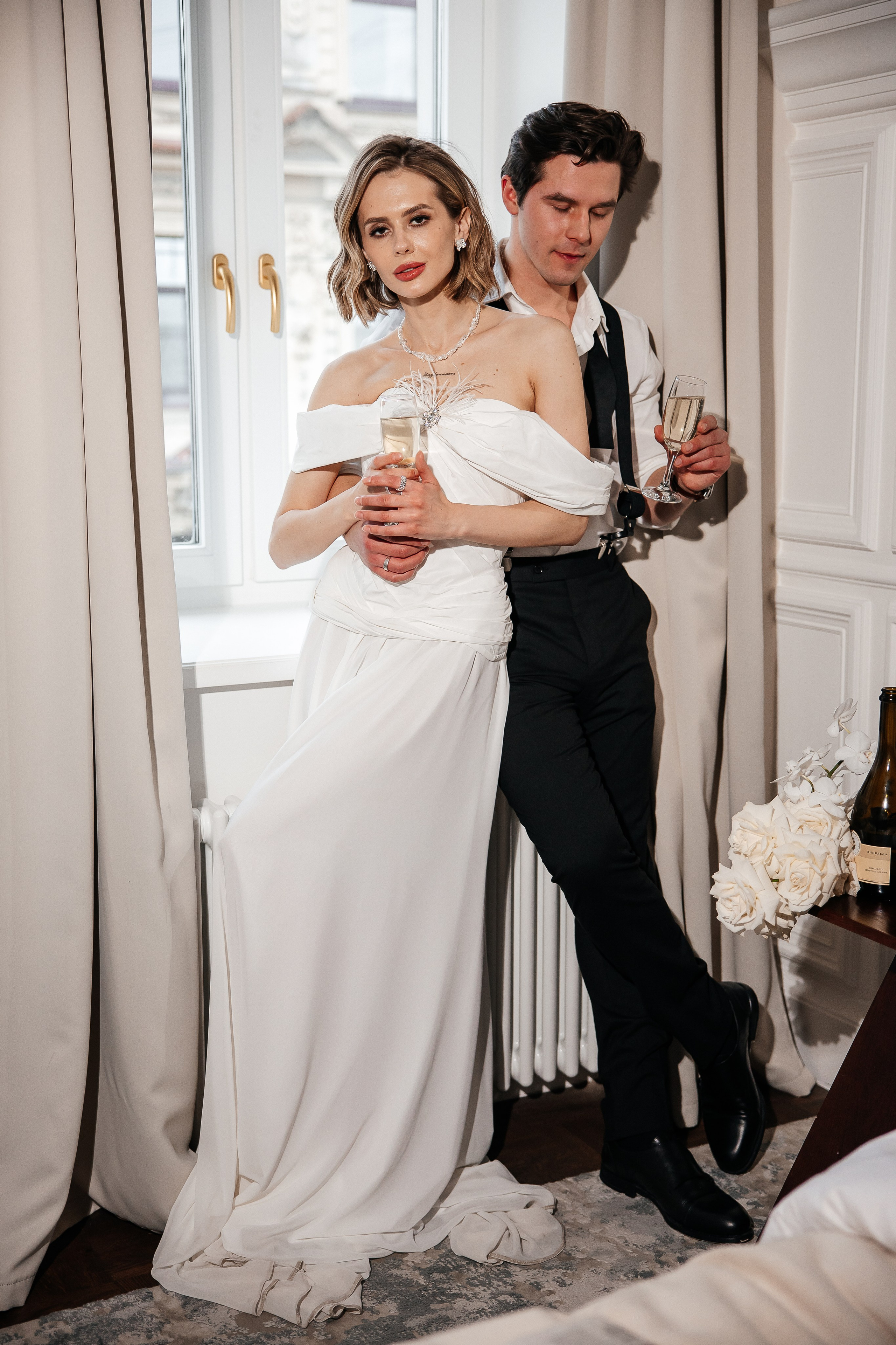 Утро жениха и невесты в отеле. Свадебный и семейный фотограф в Москве Красинская Мария