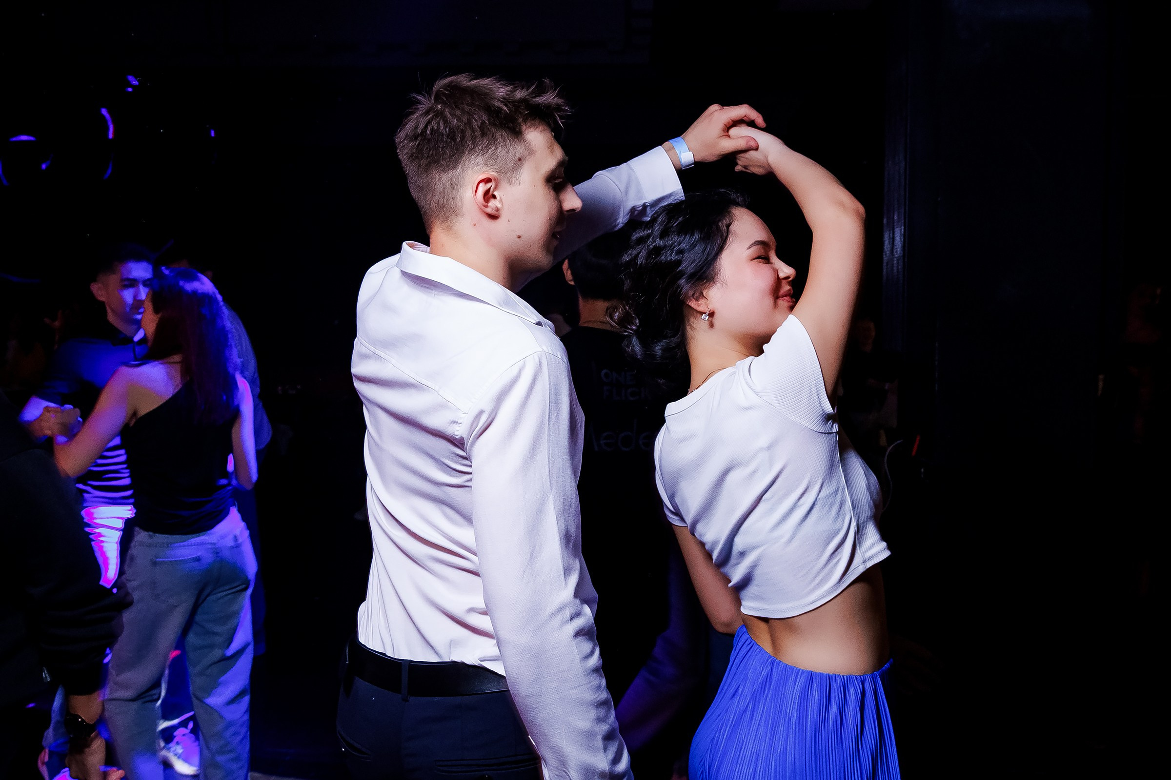 Bachata Party Hola Dance. Репортажный фотограф в Алматы Каюпов Сержан