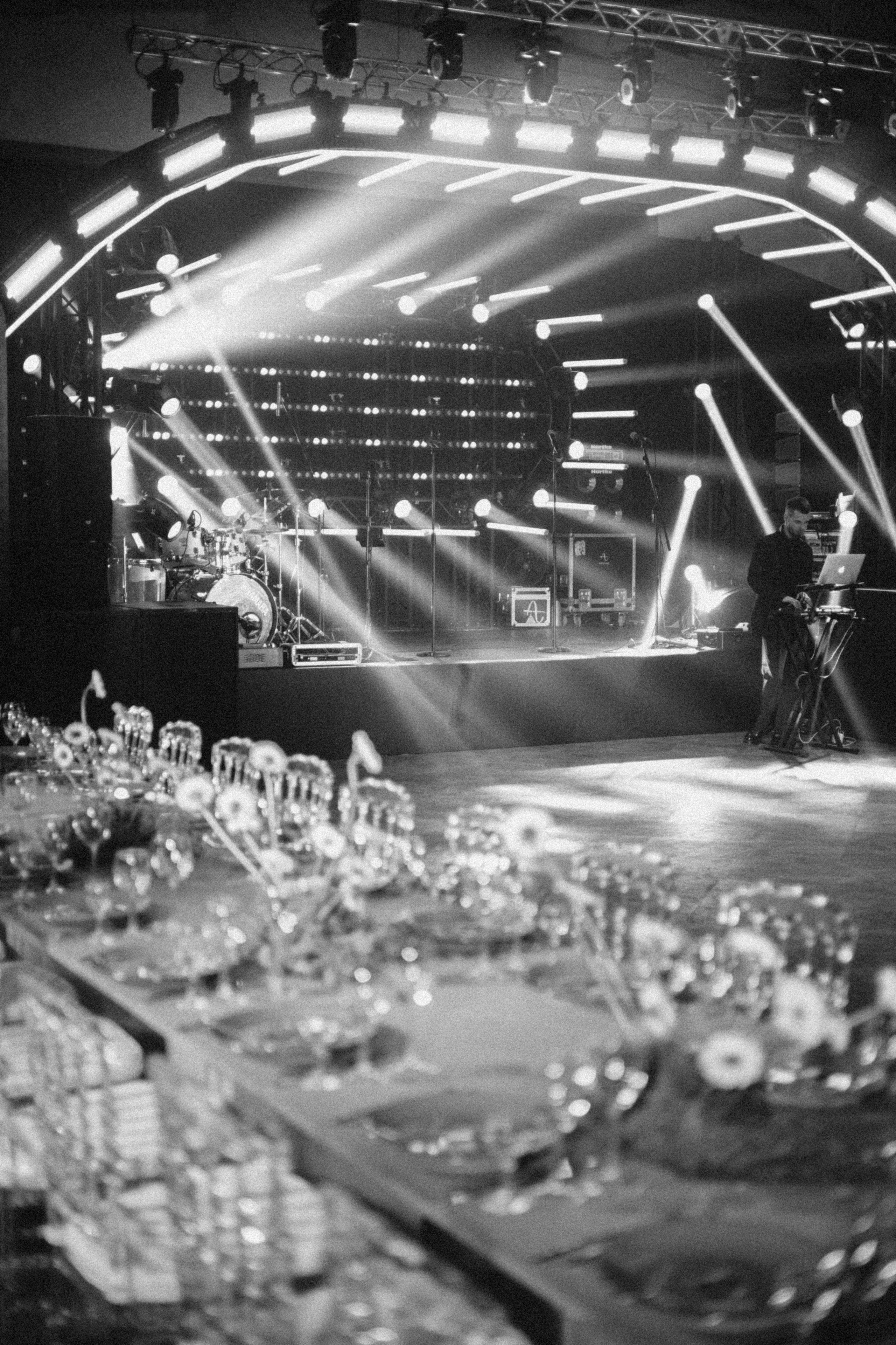 Бэки монтаж