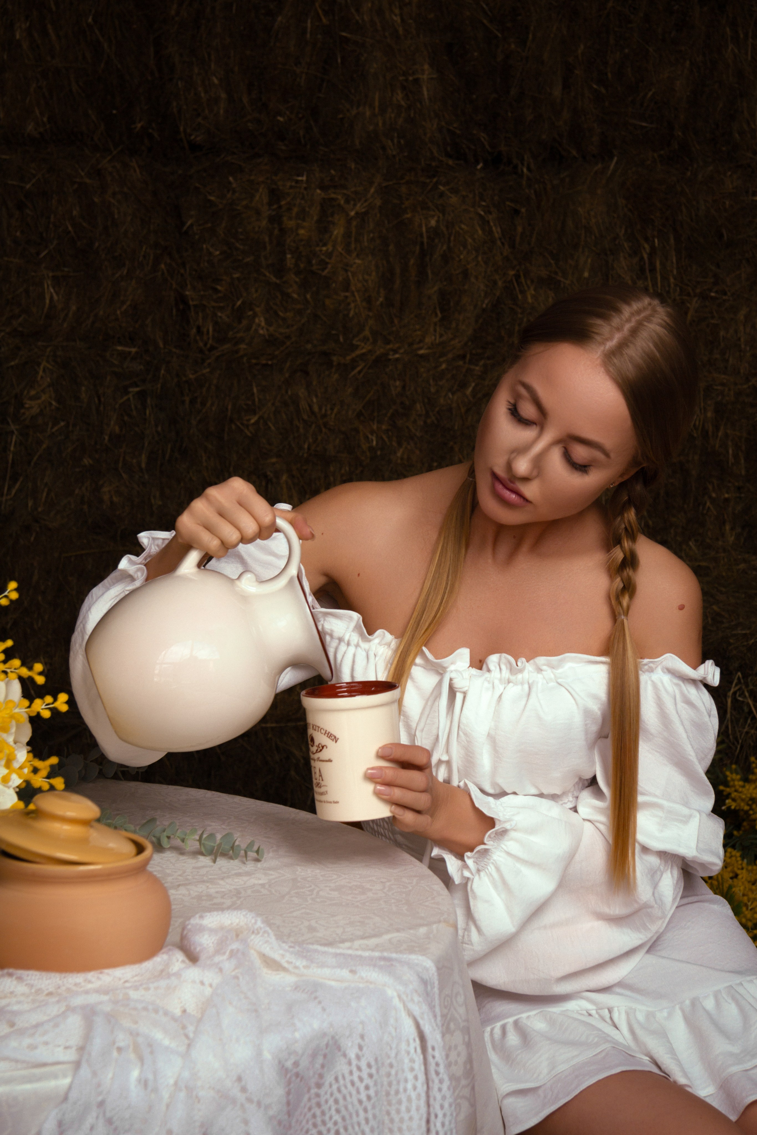 Фотосессия в на сеновале, завтрак в деревне. Портретный фотограф в Санкт-Петербурге Анастасия Епифанова
