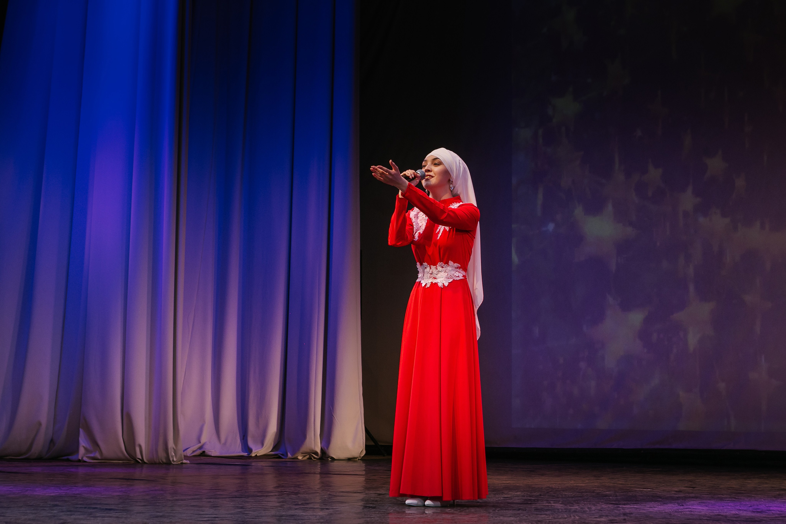 Межрегиональный фестиваль «Сибирские звезды». Контент фотограф, съемка для маркетплейсов, фуд съемка и репортажи в Новосибирске Ралия Галеева