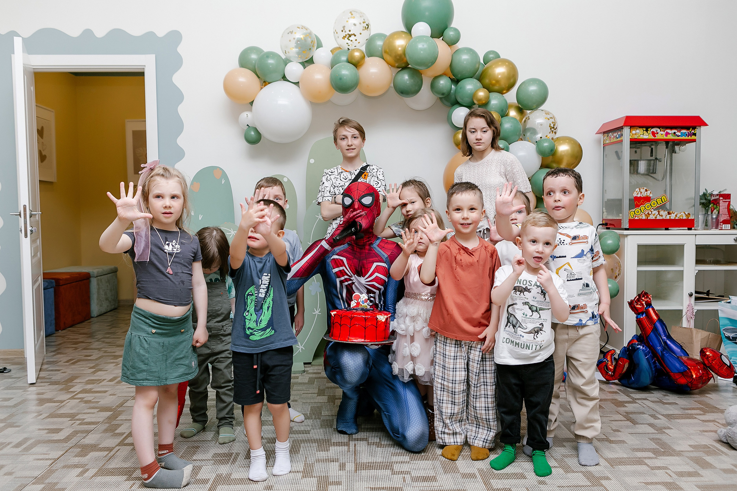 День рождения Феди. Контент фотограф, съемка для маркетплейсов, фуд съемка и репортажи в Новосибирске Ралия Галеева