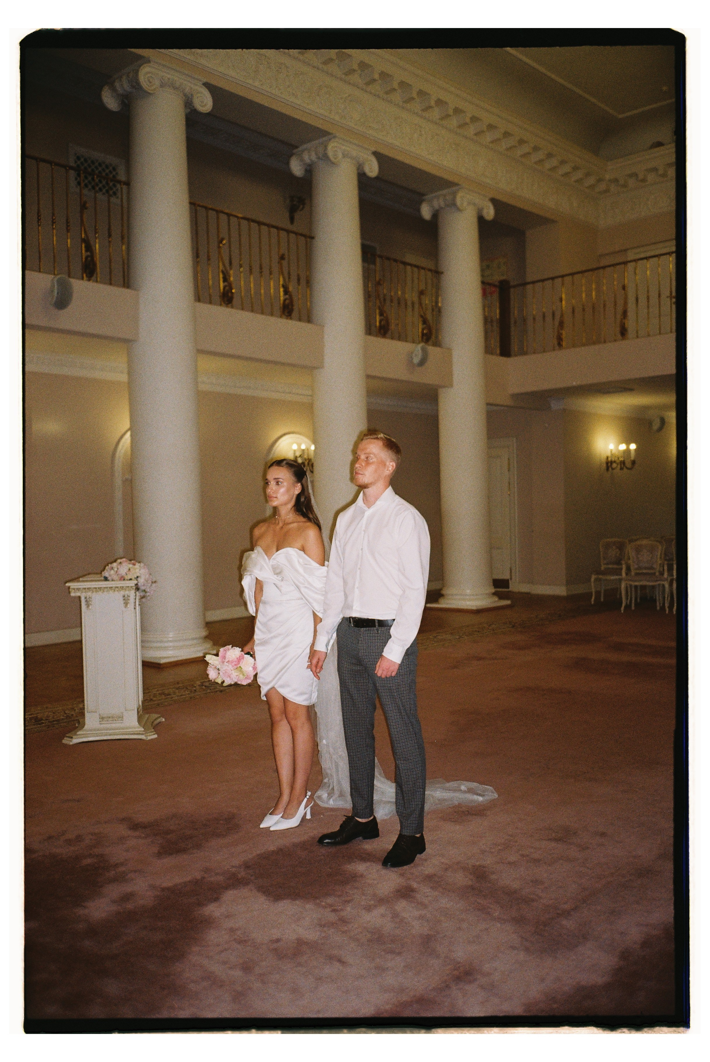 Александр & Варвара. Сестры Карабаза. Фотографы и ретушеры в Москве и Санкт-Петербурге