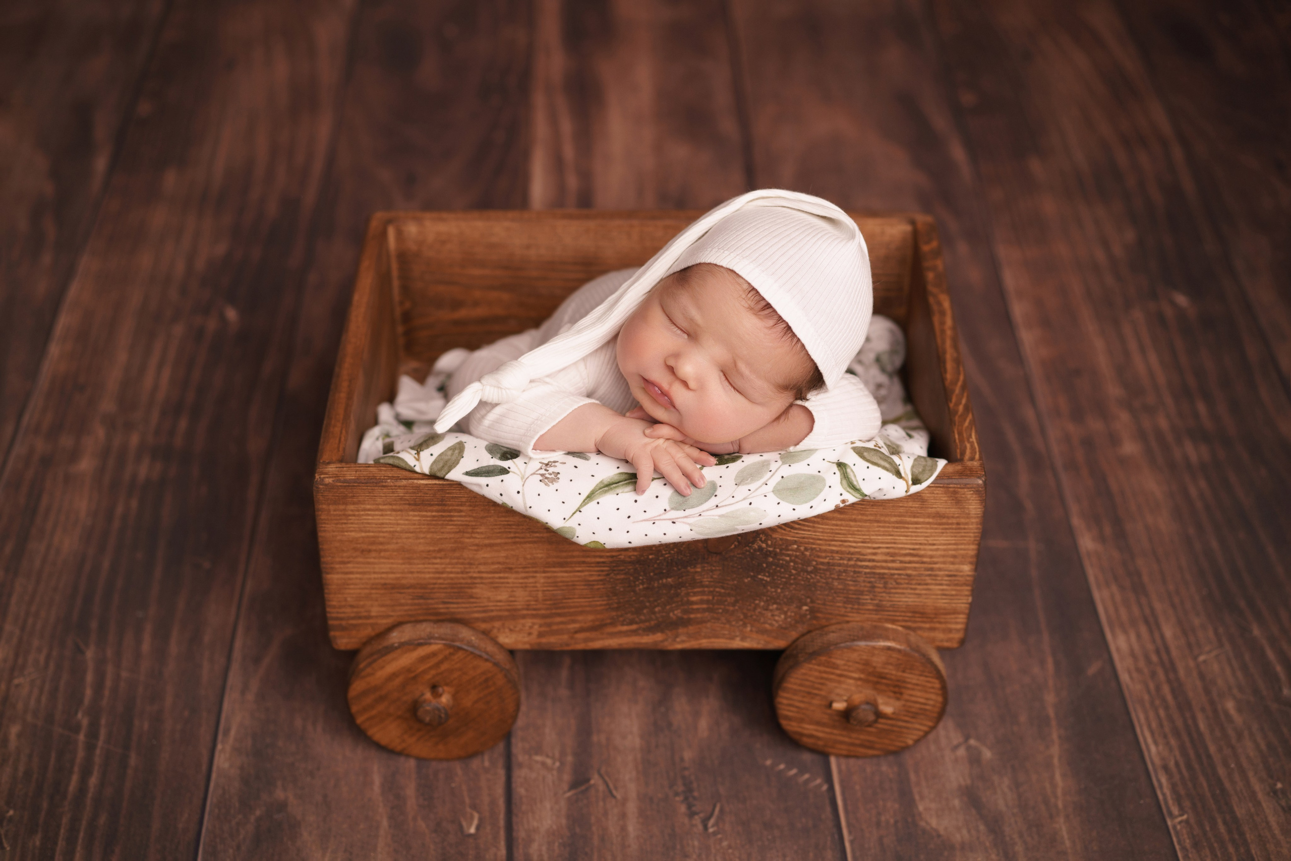 Костюмы и аксессуары для фотосессии новорожденных | Реквизит для съемки newborn в Москве. Фотосессия новорожденных в Москве и Московской области | Профессиональный фотограф newborn — Татьяна Иванова