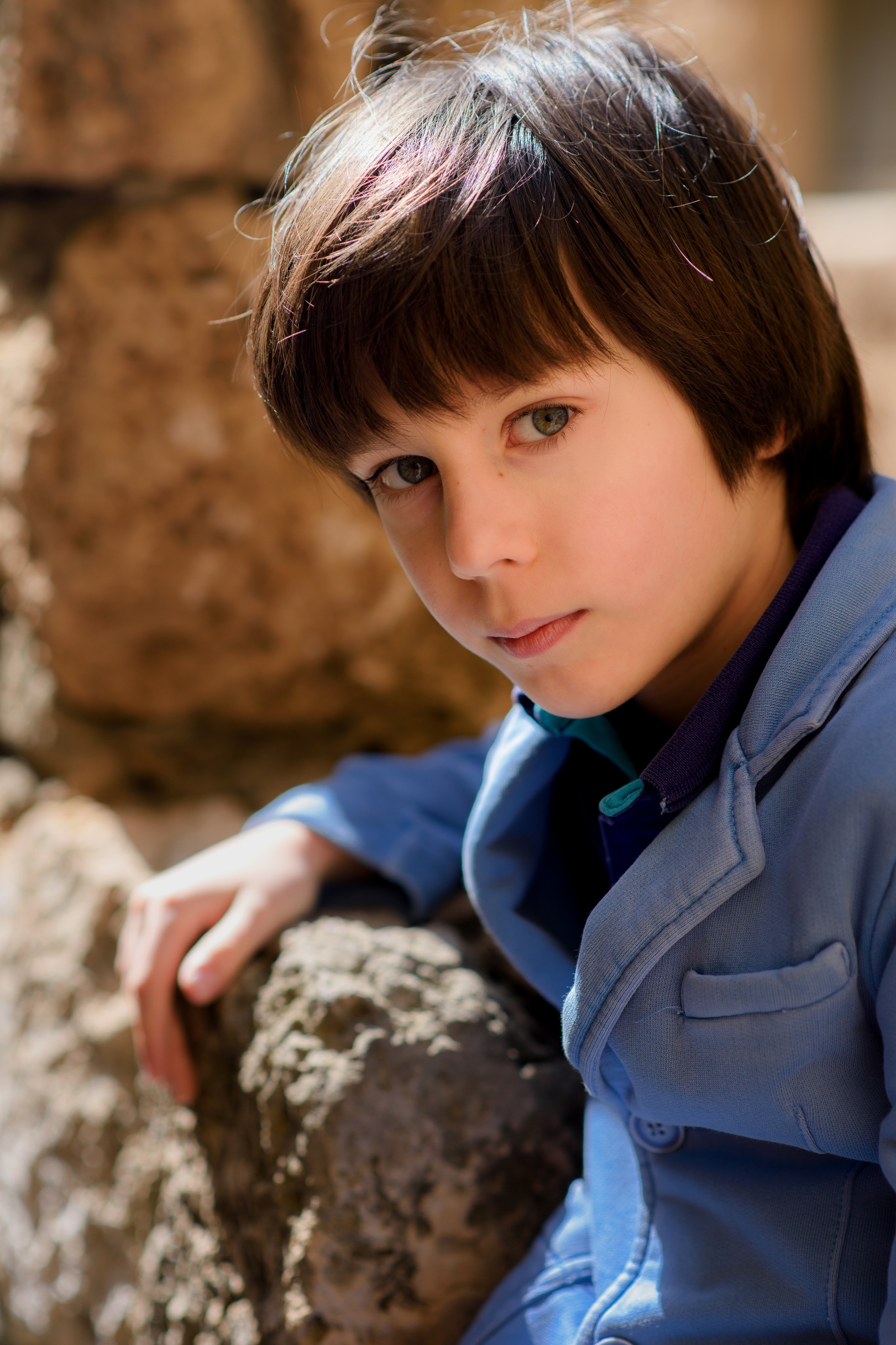 Фотосессия мальчика в старом городе. Главная