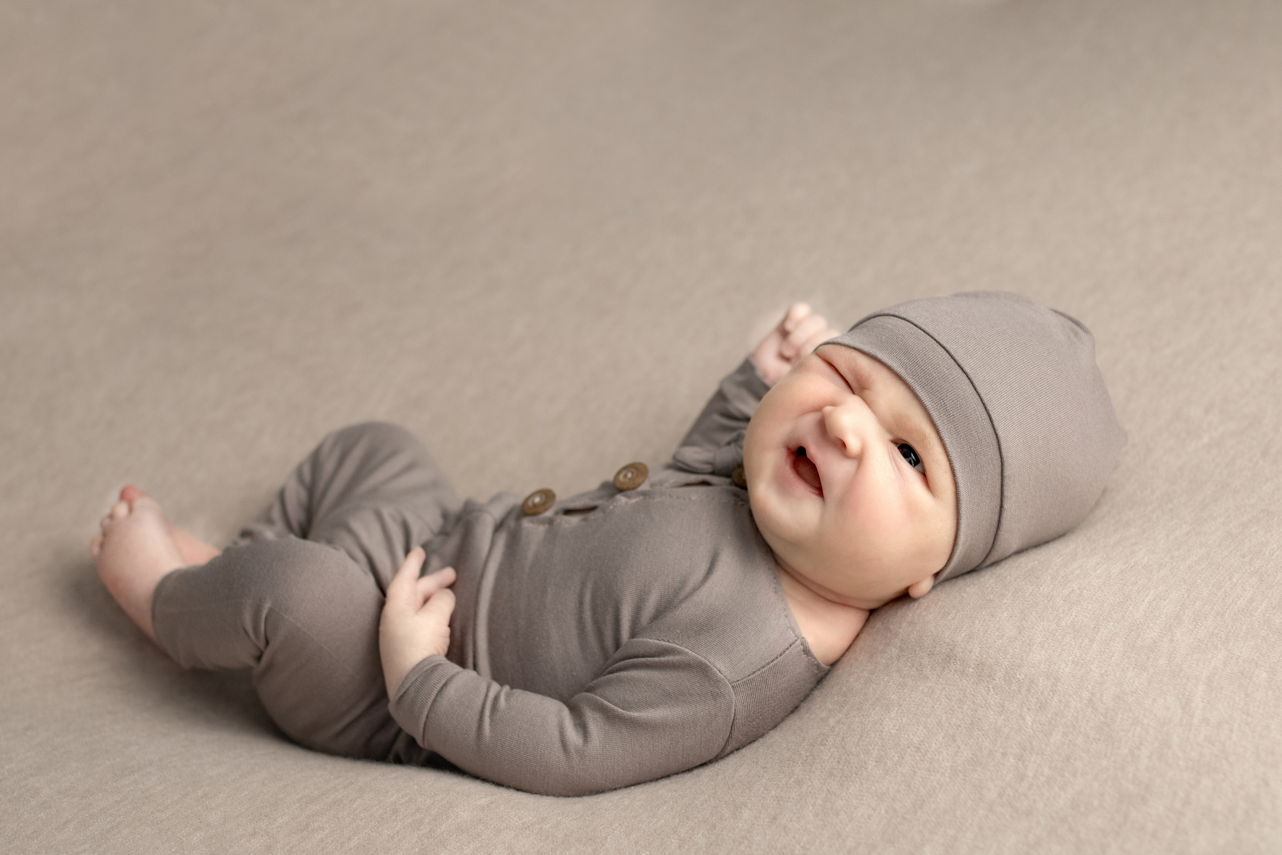 Новорождённые. Фотограф новорождённых г. Салехард