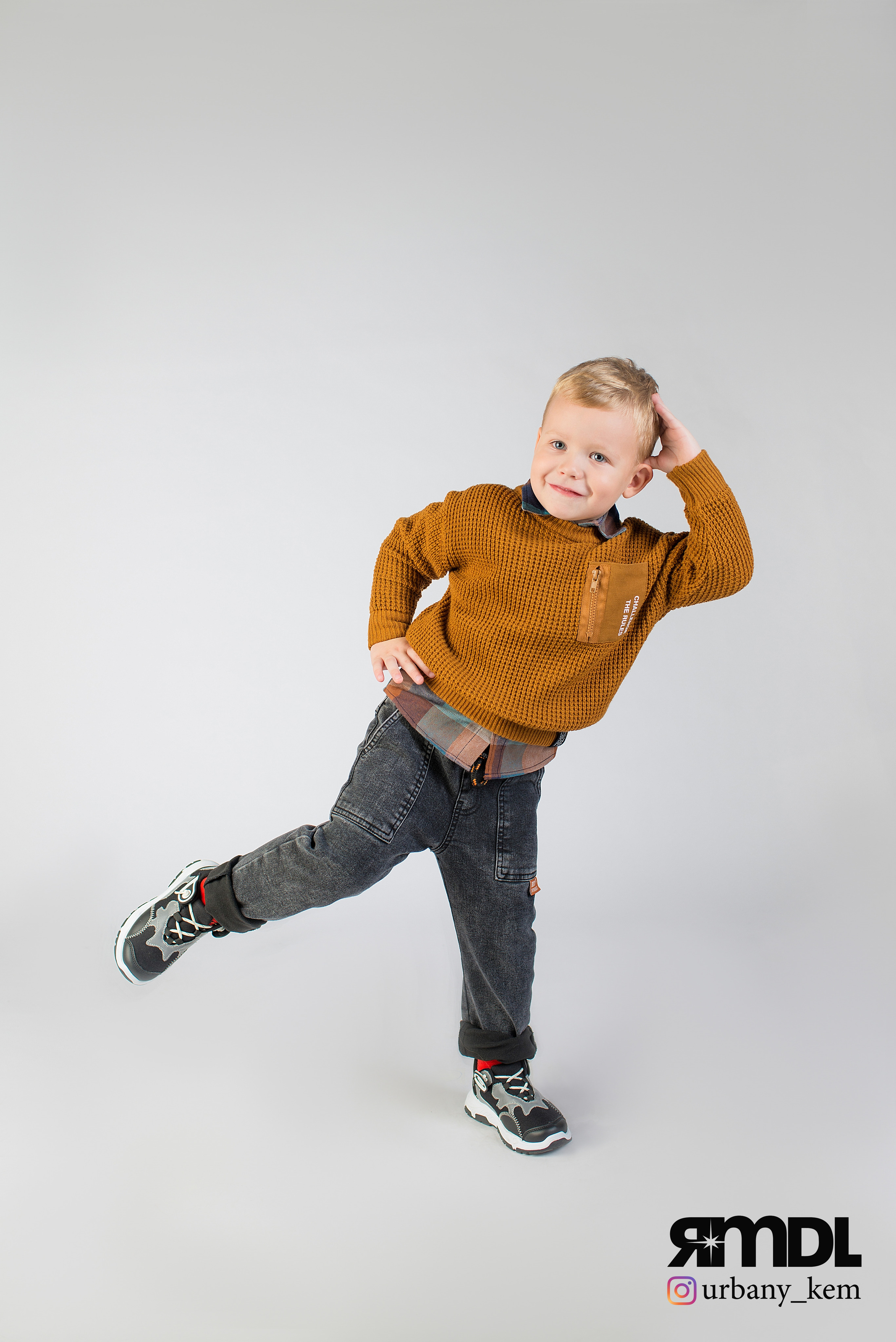 Я — модель Gloria Jeans. Школьный фотограф в Кемерово Мелещенко Анна