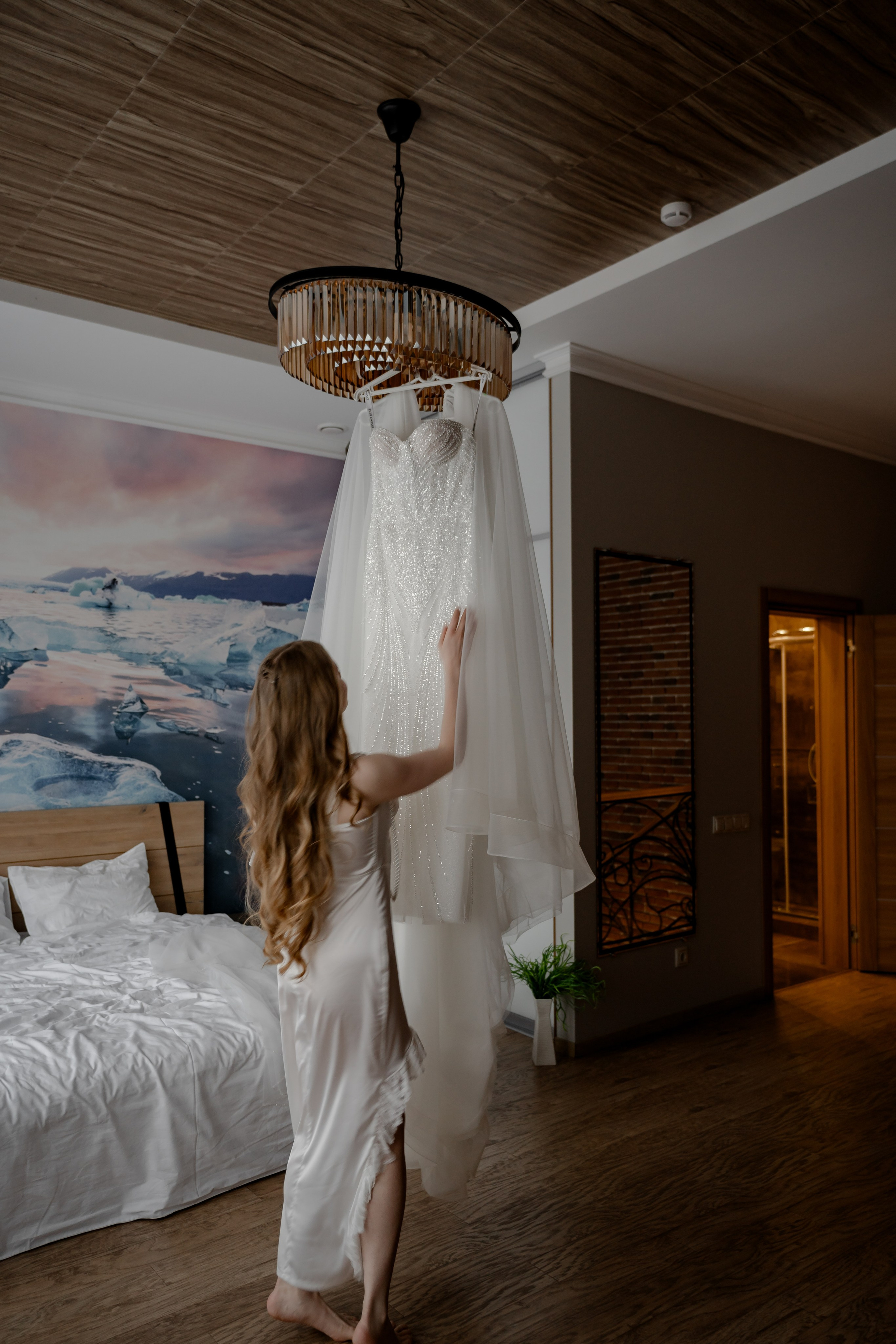 СВАДЕБНАЯ СЬЕМКА СБОРОВ В ОТЕЛЕ И ВЫЕЗД НА ЦЕРЕМОНИЮ (СНЯТО В СИБИРЕ В НИЖНЕВАРТОВСКЕ). Профессиональный фотограф, Санкт-Петербург — Виктория Богомолова