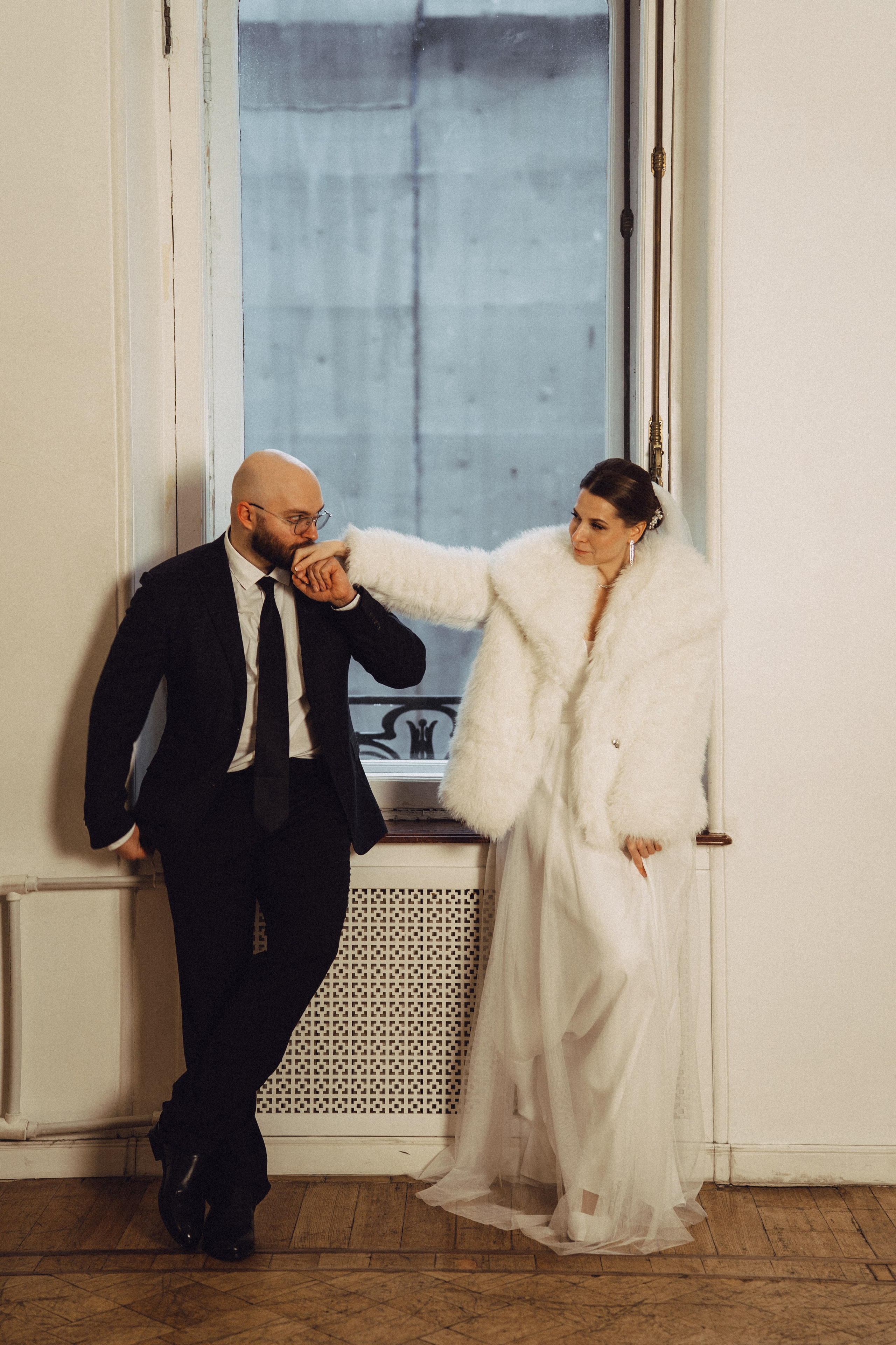 СВАДЕБНАЯ СЬЕМКА ВО ВТОРОМ ДВОРЦЕ (ДЕКАБРЬ) ТАКЖЕ СЬЕМКА В СТУДИИ НА ЧЕРНЫШЕВСКОЙ. Профессиональный фотограф, Санкт-Петербург — Виктория Богомолова