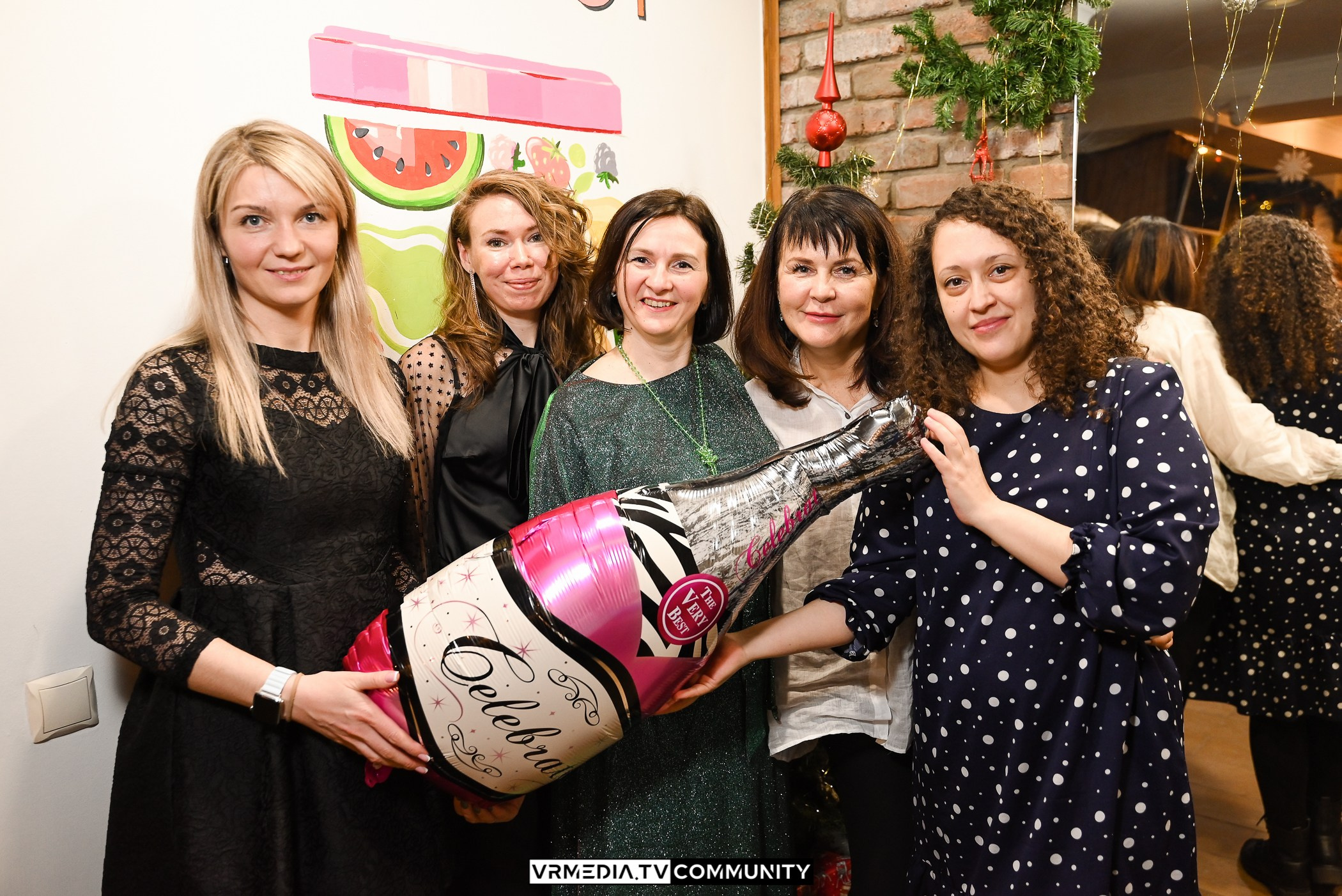 Новогодний вечер в кафе «КАмпот»