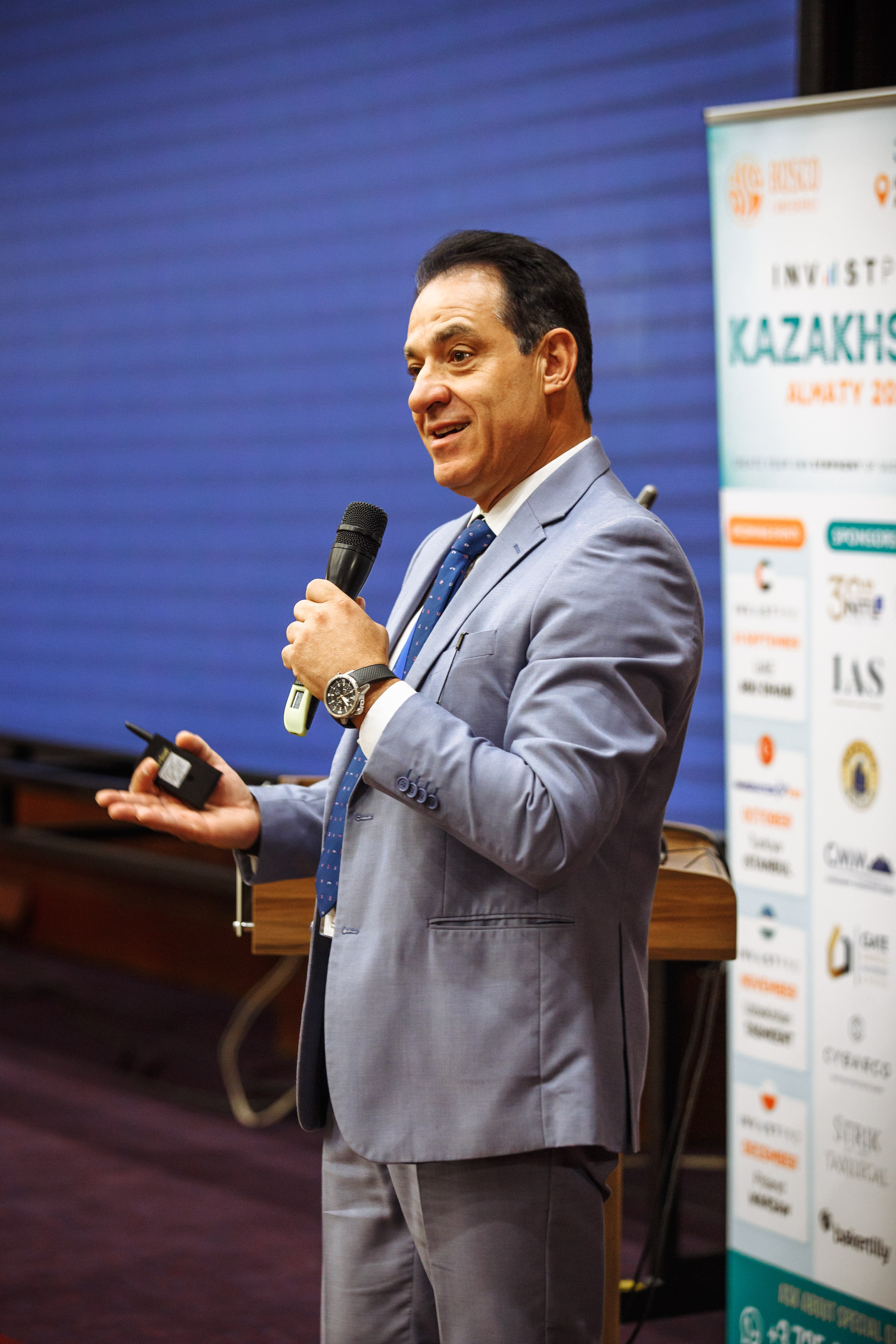 Фоторепортаж Bosco conference. Коммерческий и репортажный фотограф в Алматы — Jora Abramov