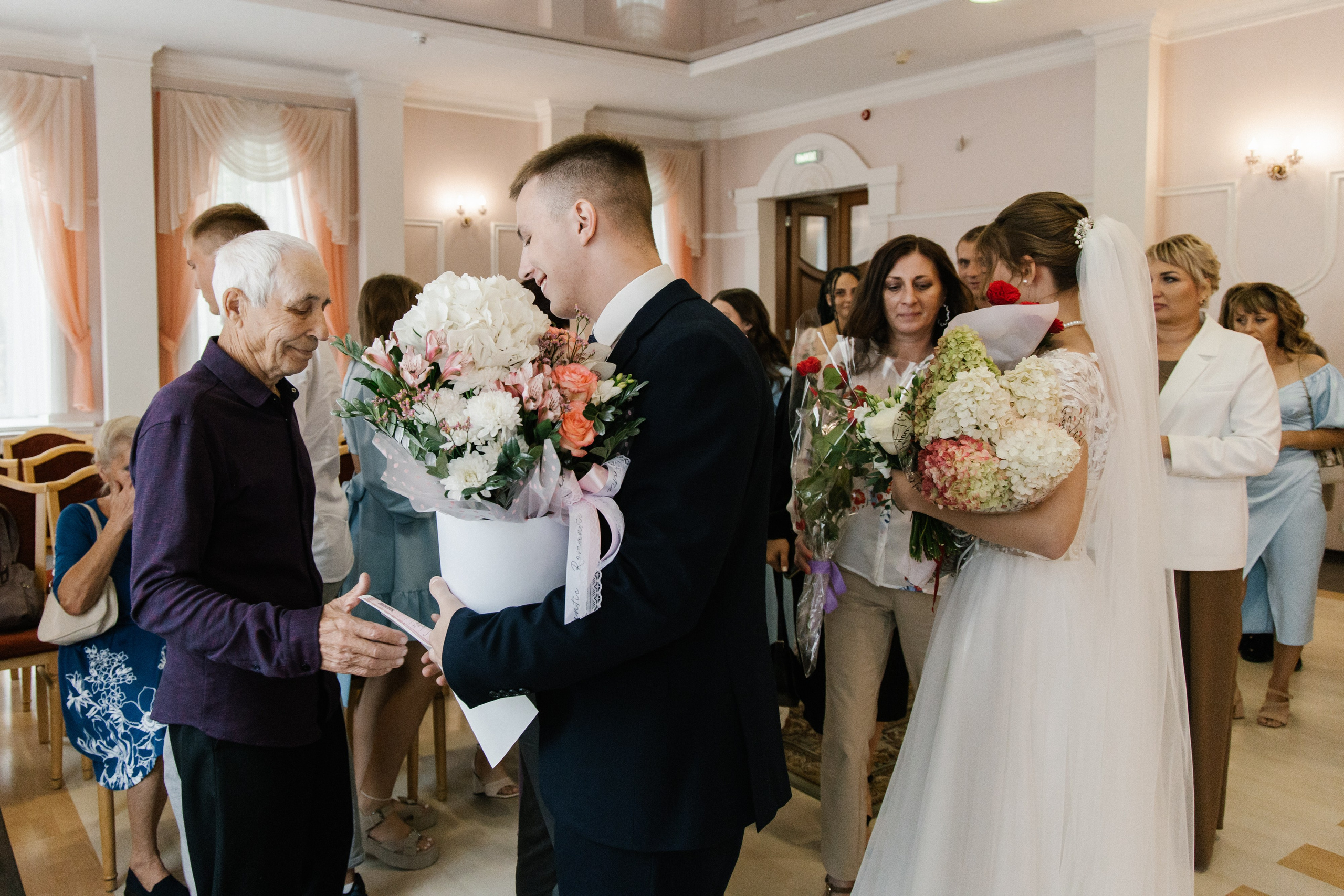 Ксения и Антон (полный день). Фотограф в Барнауле Юлия Садвокасова