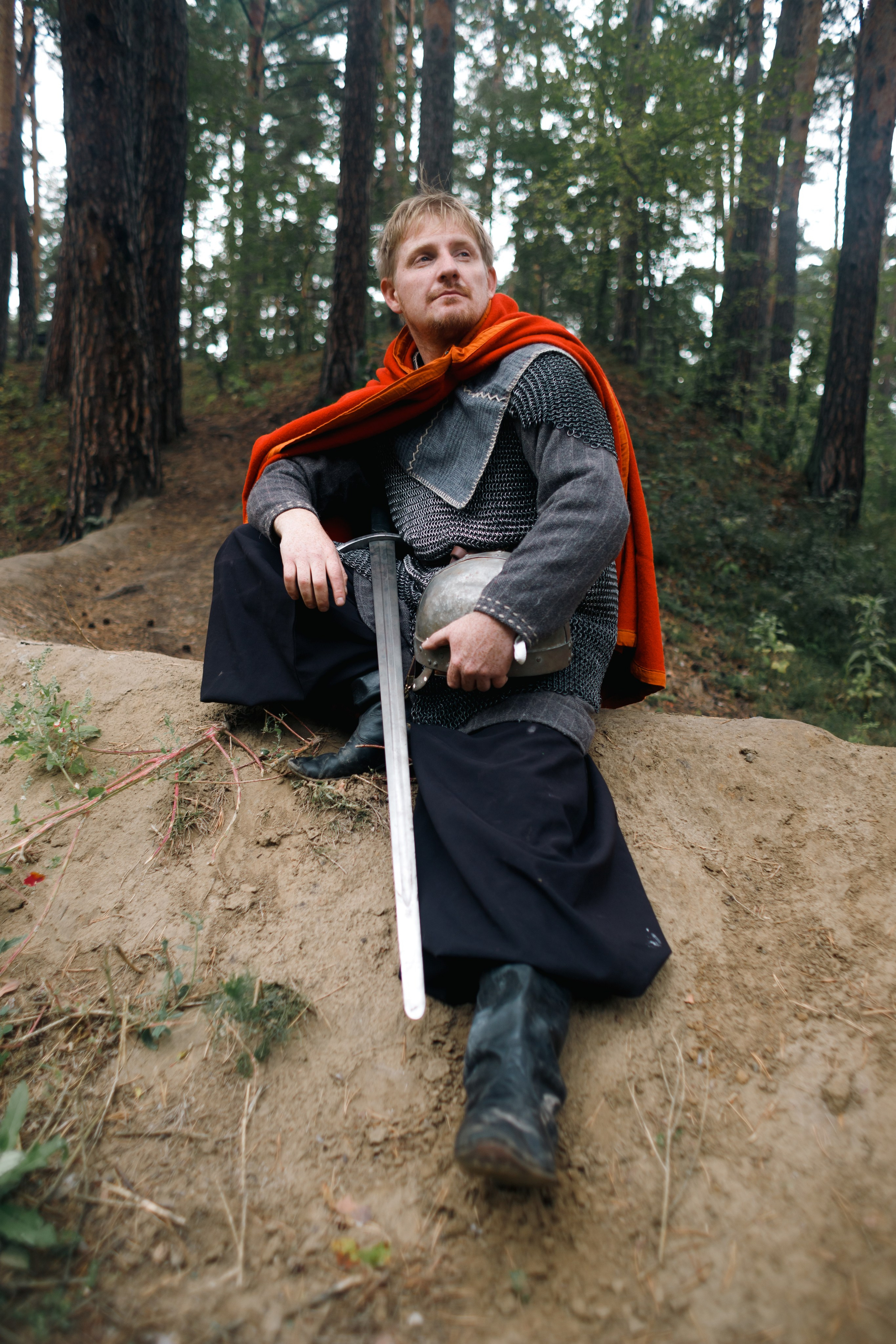 Костюмированная мужская. Фотограф в Тюмени Даша Михнова. Портреты, фотопроекты, фотодни