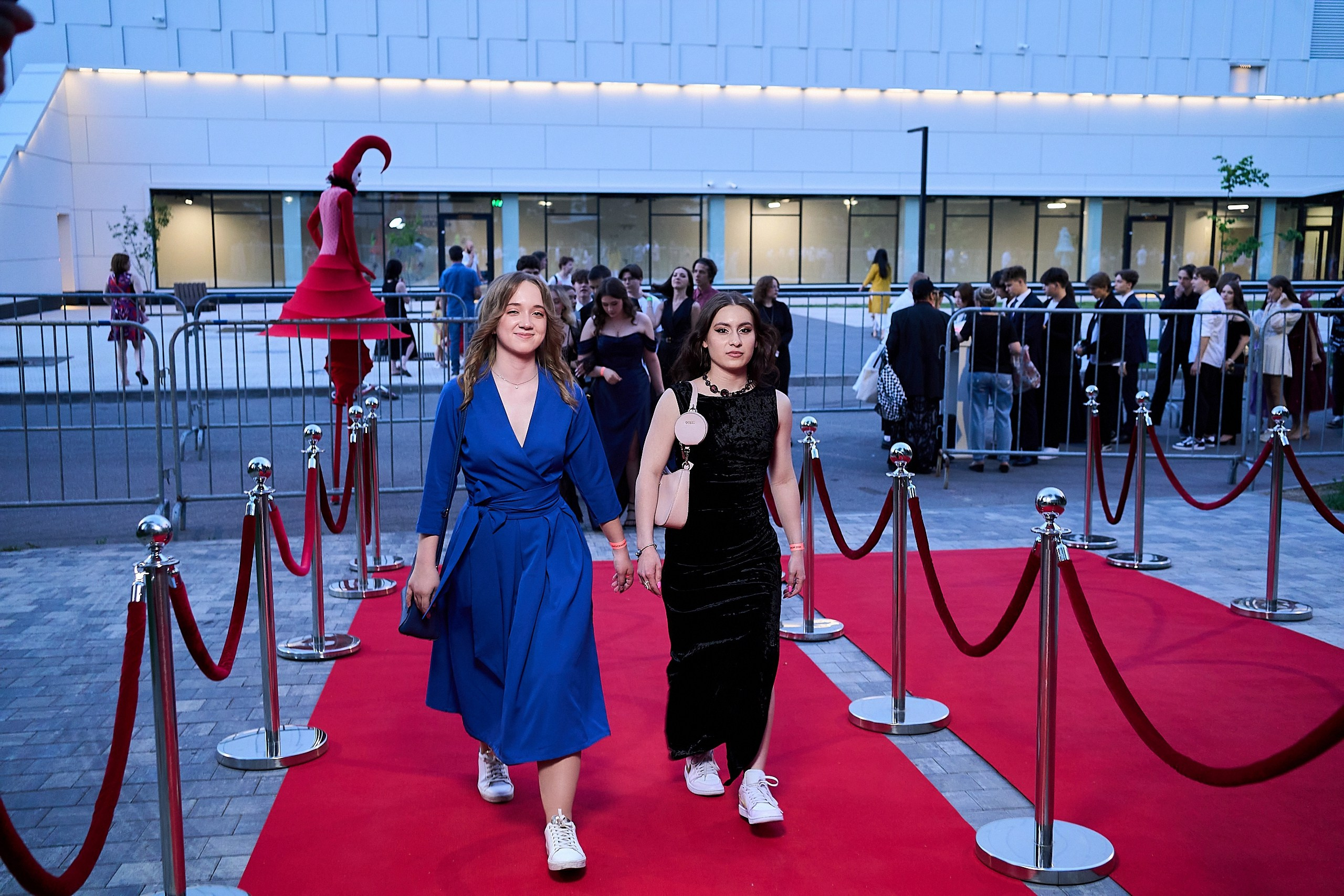 Выпускной 2024 концертный зал Академия ВТБ. Фотограф и Видеограф в Москве. Олег Корушев