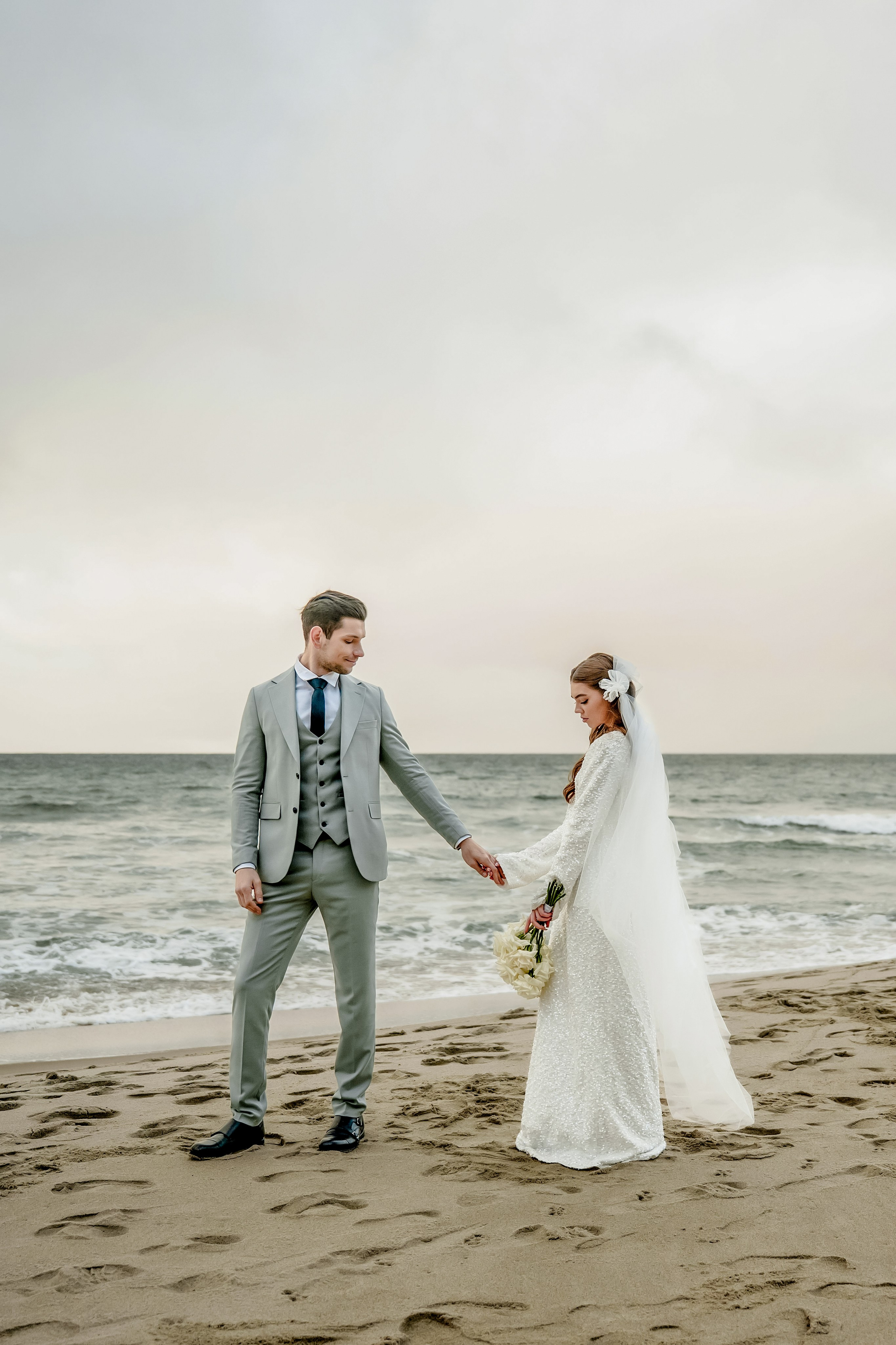 Свадебная прогулка на море. Наталья Слесаренко фотограф в Сочи