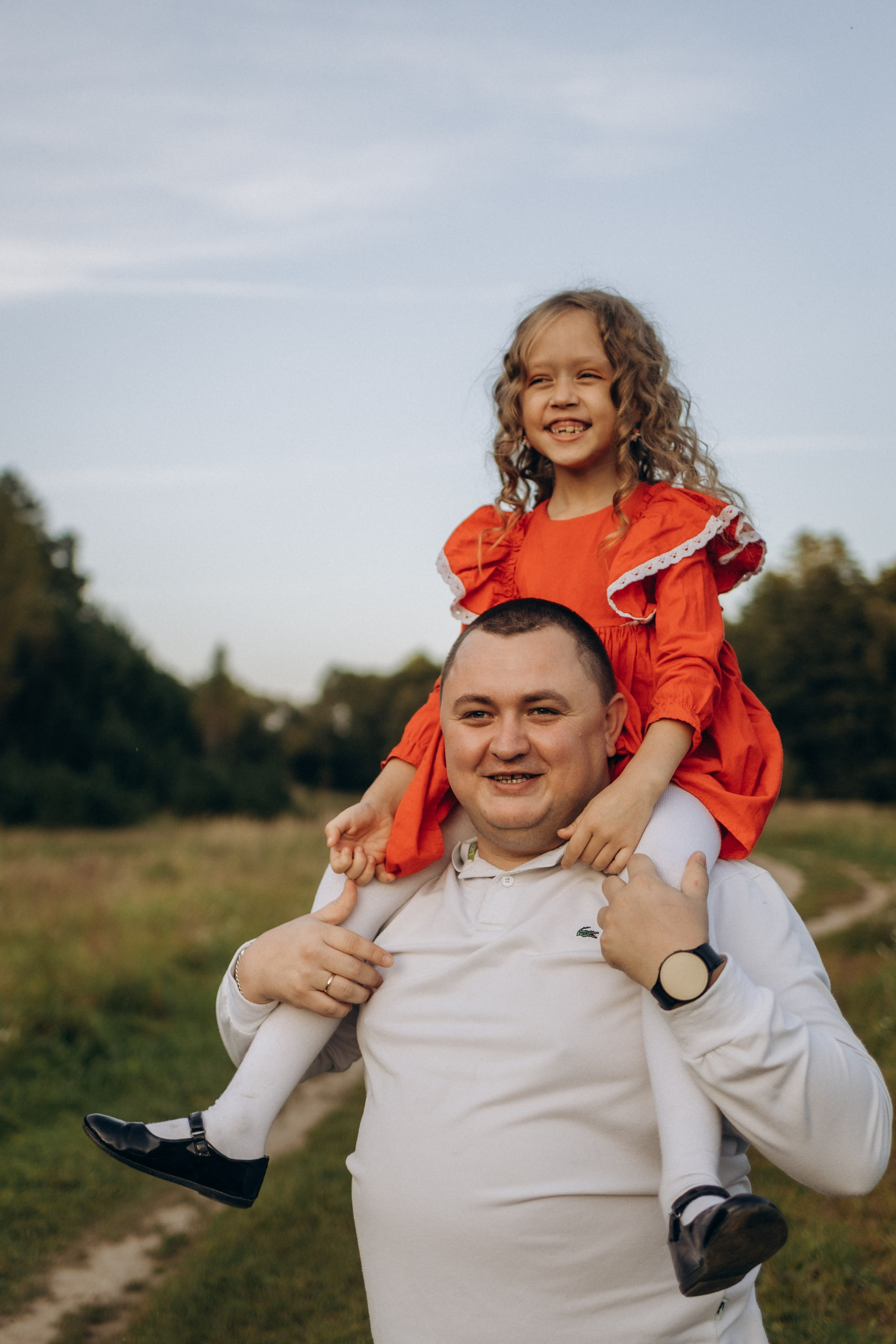 Семейная фотосессия (15.09.2025 г.) г. Жуков (Калужская обл.). Надежда Стар семейный и церковный фотограф в Жукове и Калужской области