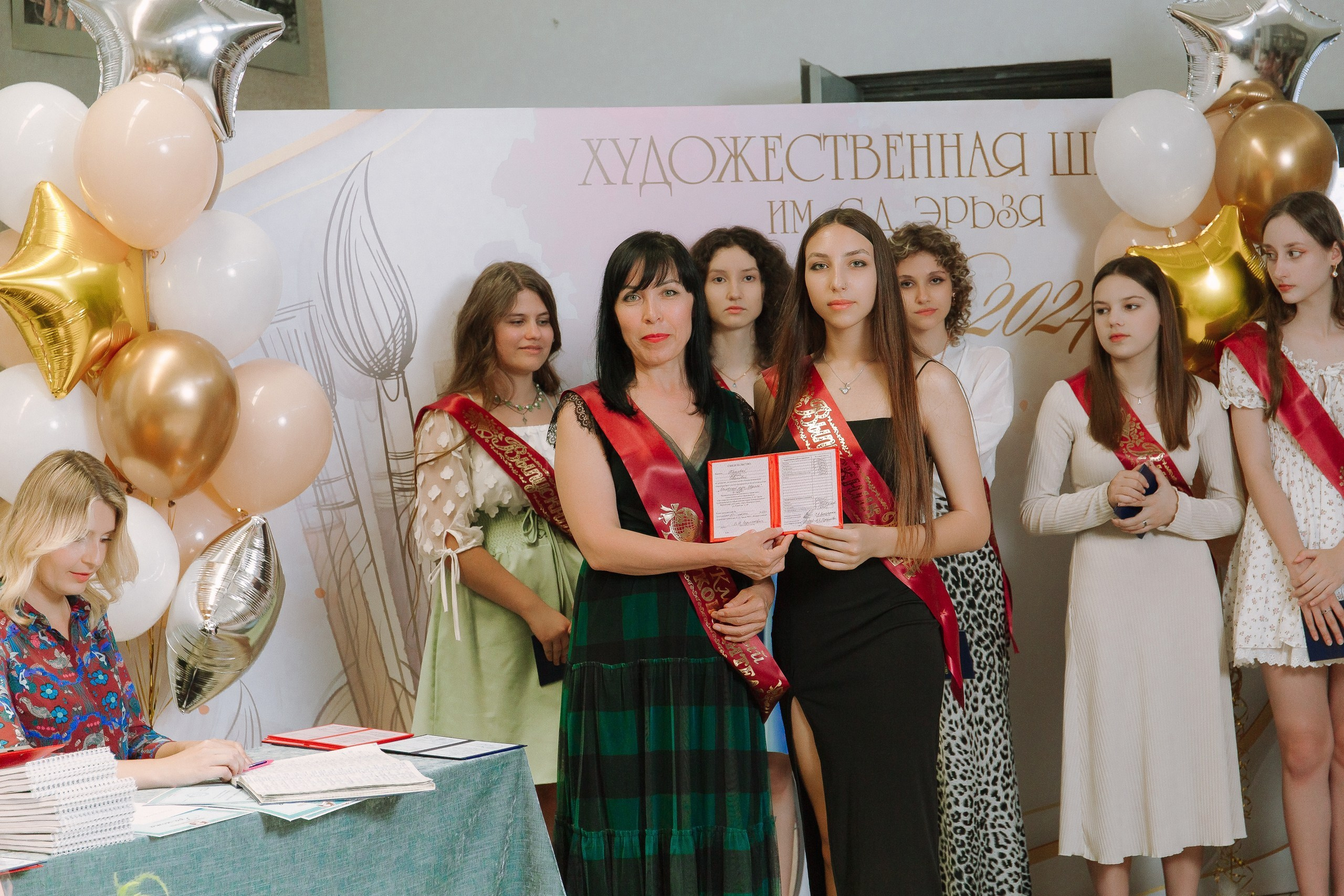 Выпускной в Художественной школе. Выпускные альбомы Натальи Бутко: Новороссийск, Анапа, Геленджик