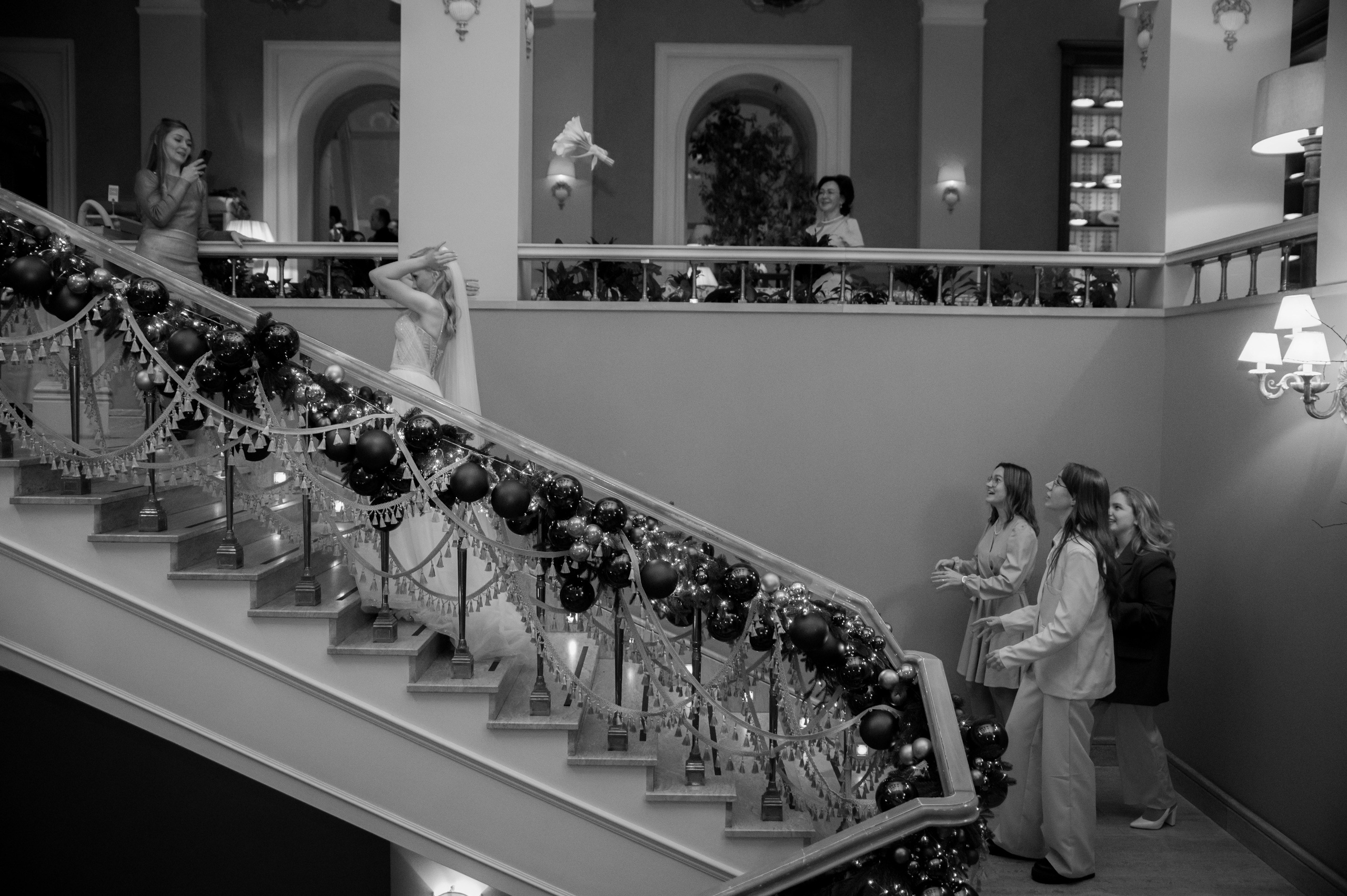 Свадебная фотосессия в Radisson Collection Hotel мск. Свадебный и портретный фотограф в Москве Жердев Даниил