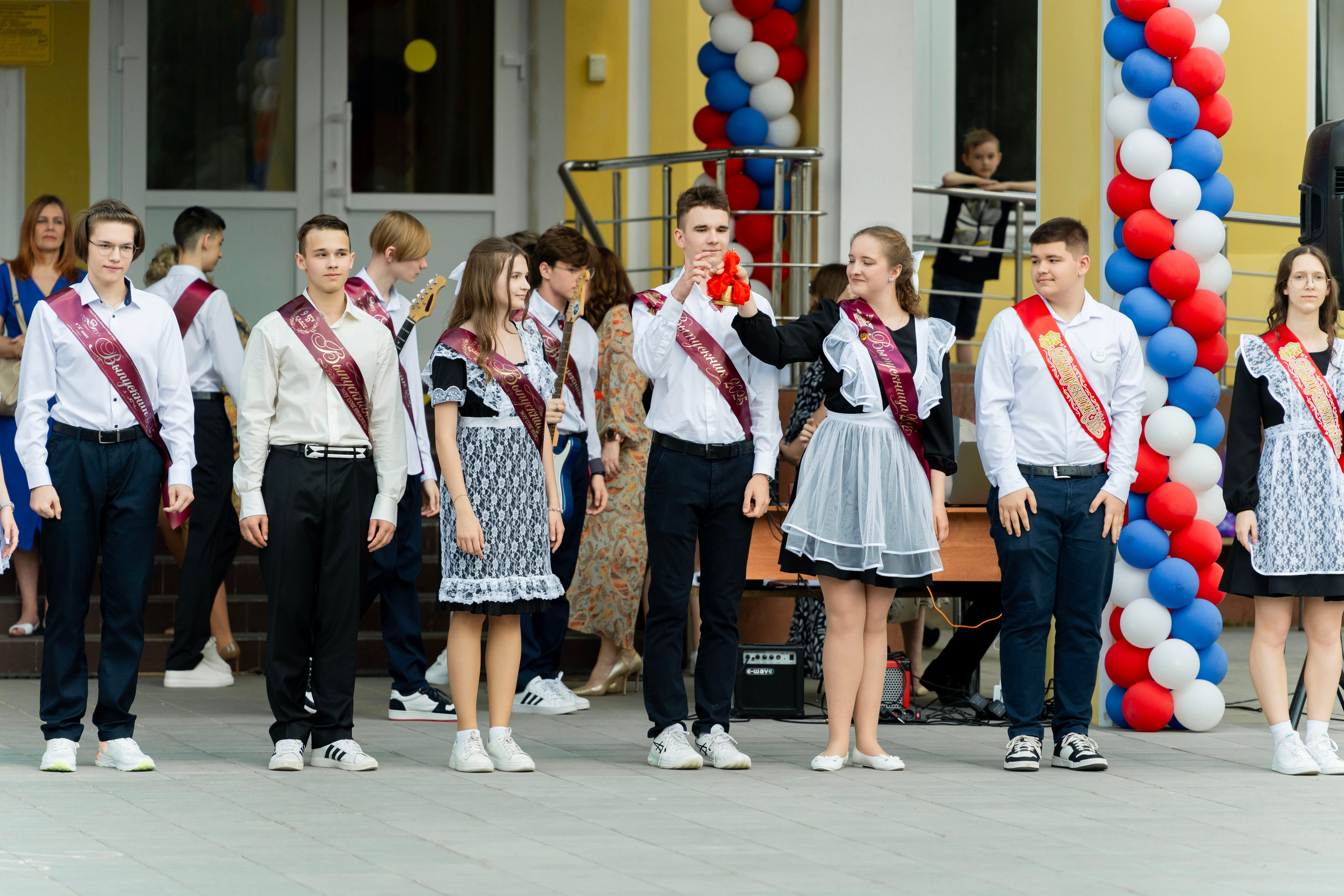 Выпукные 9 классы. Фотограф Юлия Попова