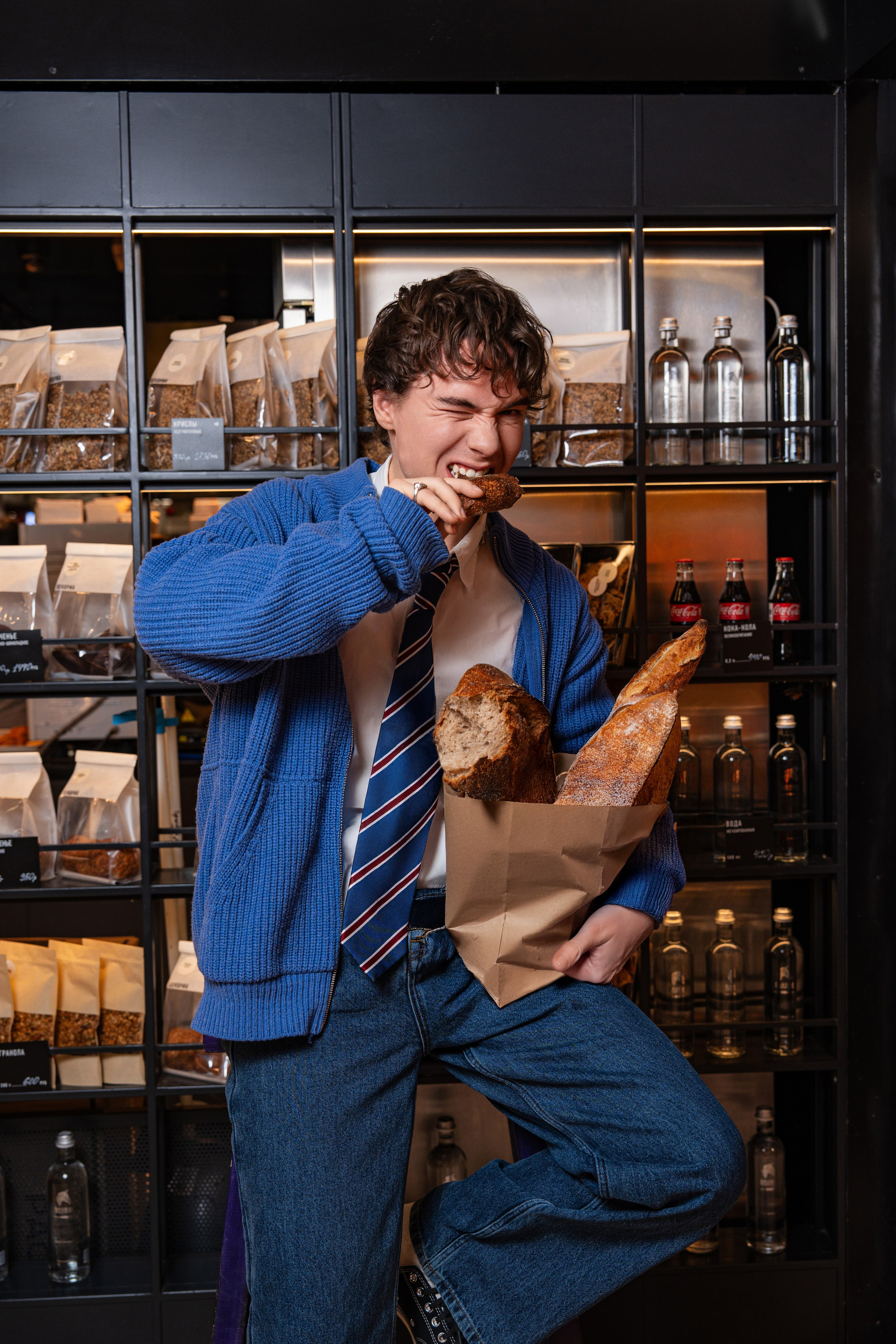 Фотосессия актера Дениса Власенко для Усачевского рынка