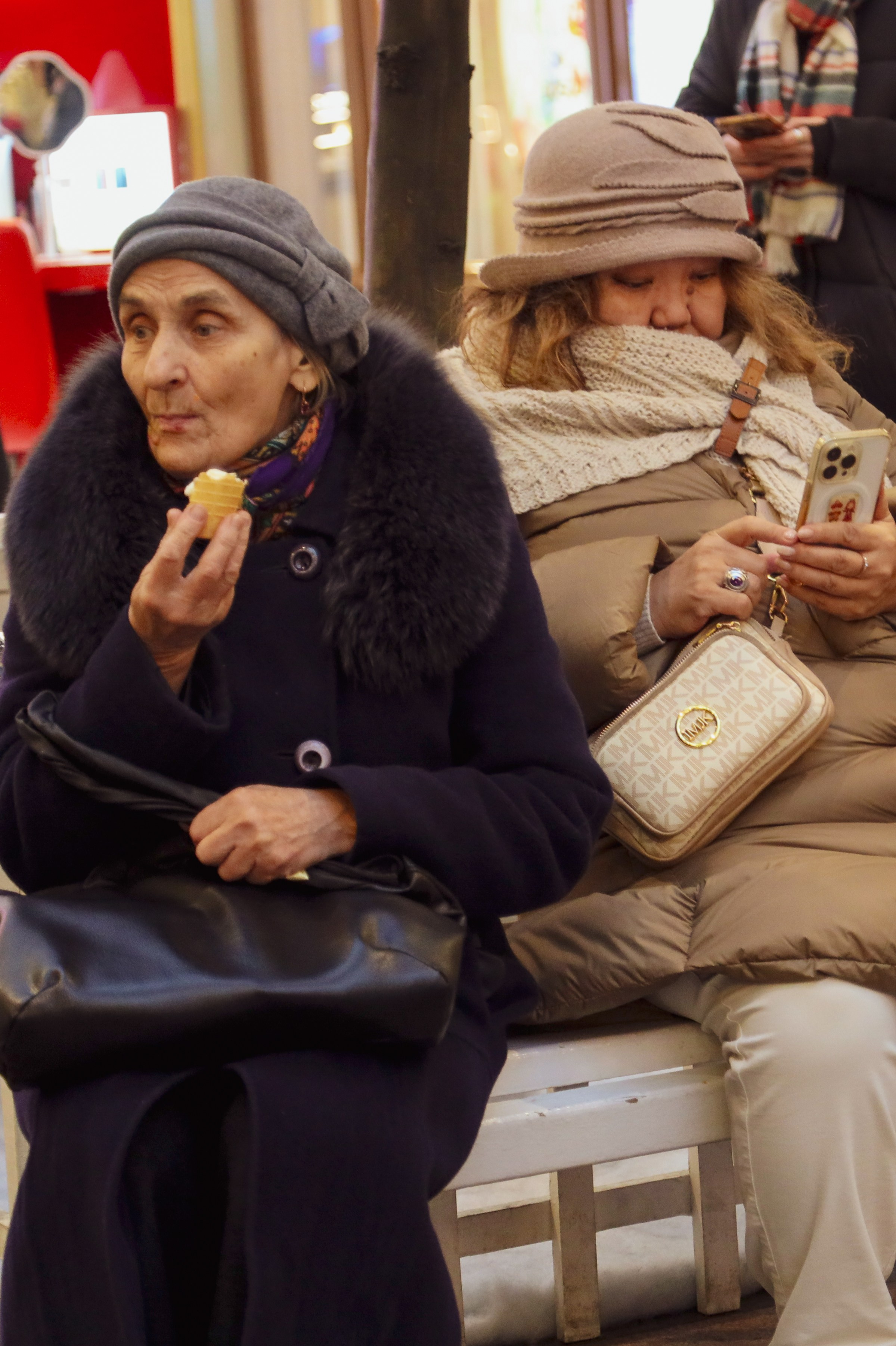 Стрит. Фотограф в Москве — Рина Серёгина — съёмка в студии и репортаж