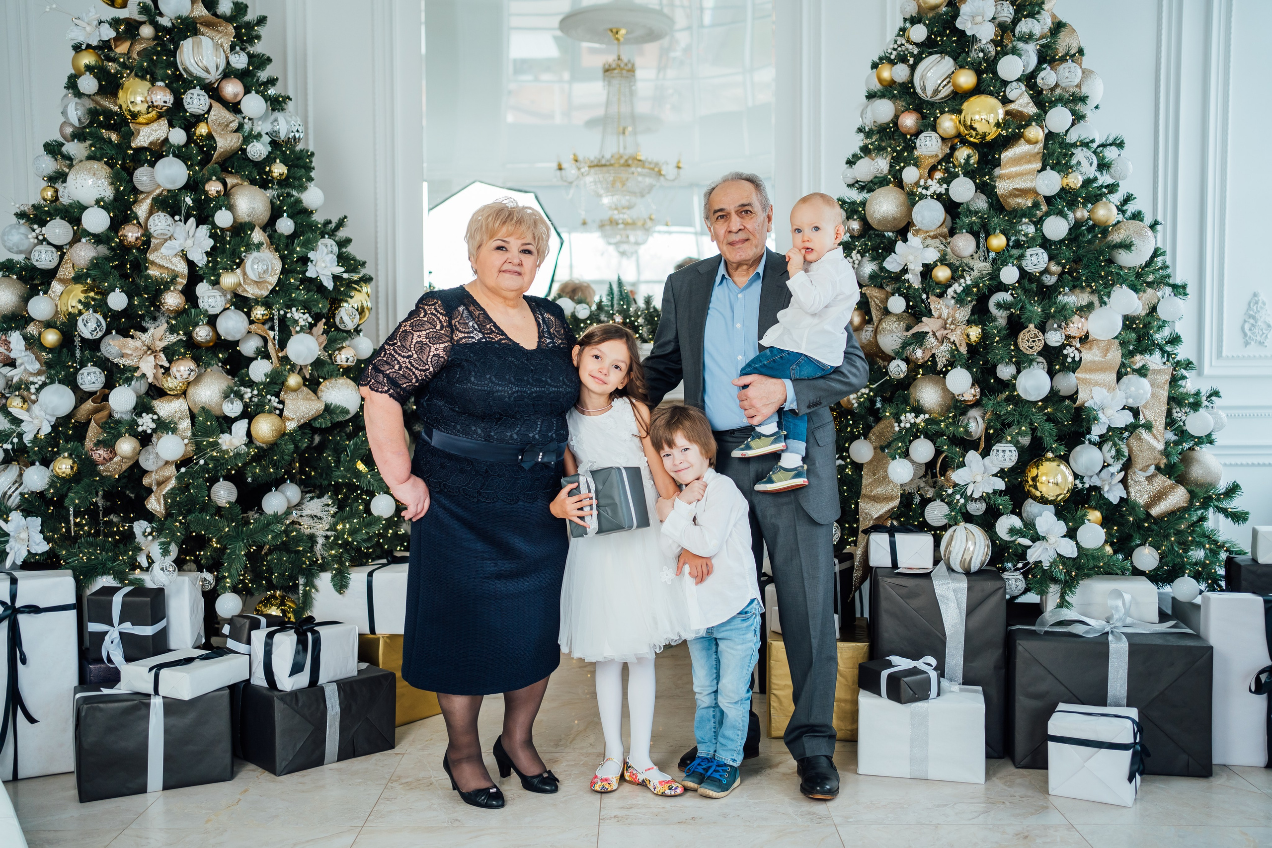 Карина с семьей. Семейный и детский фотограф в Ростове-на-Дону Екатерина Шевченко