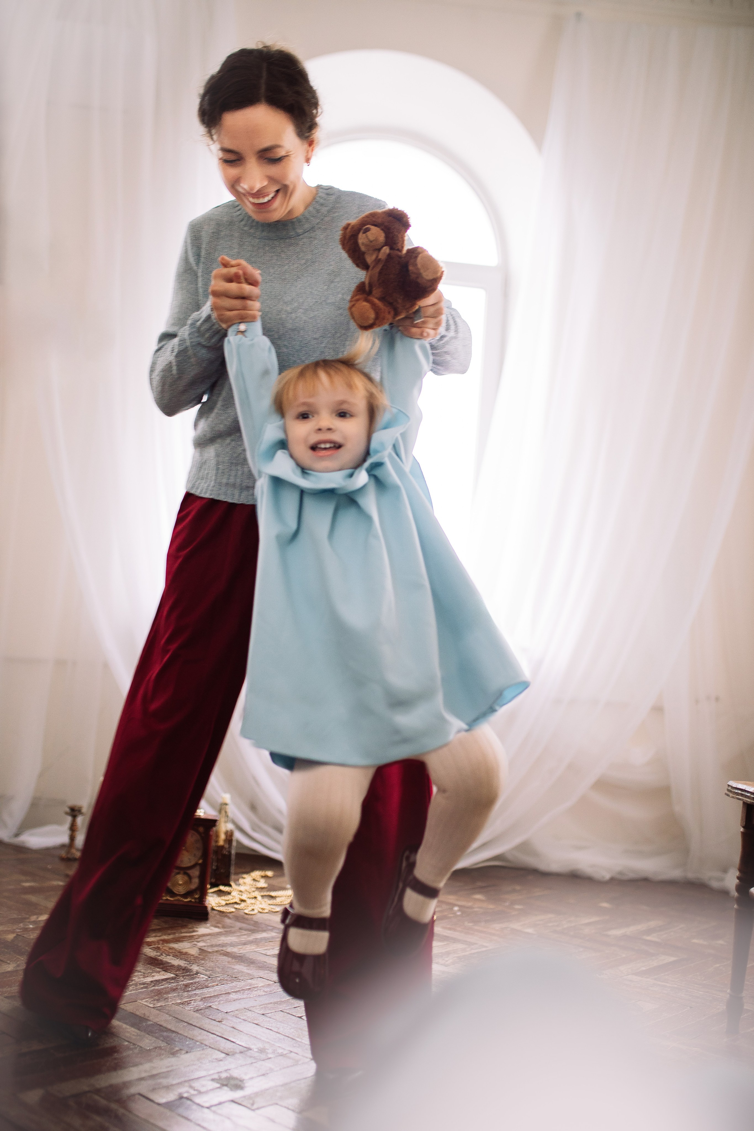 Семейная фотосессия в студии/дома