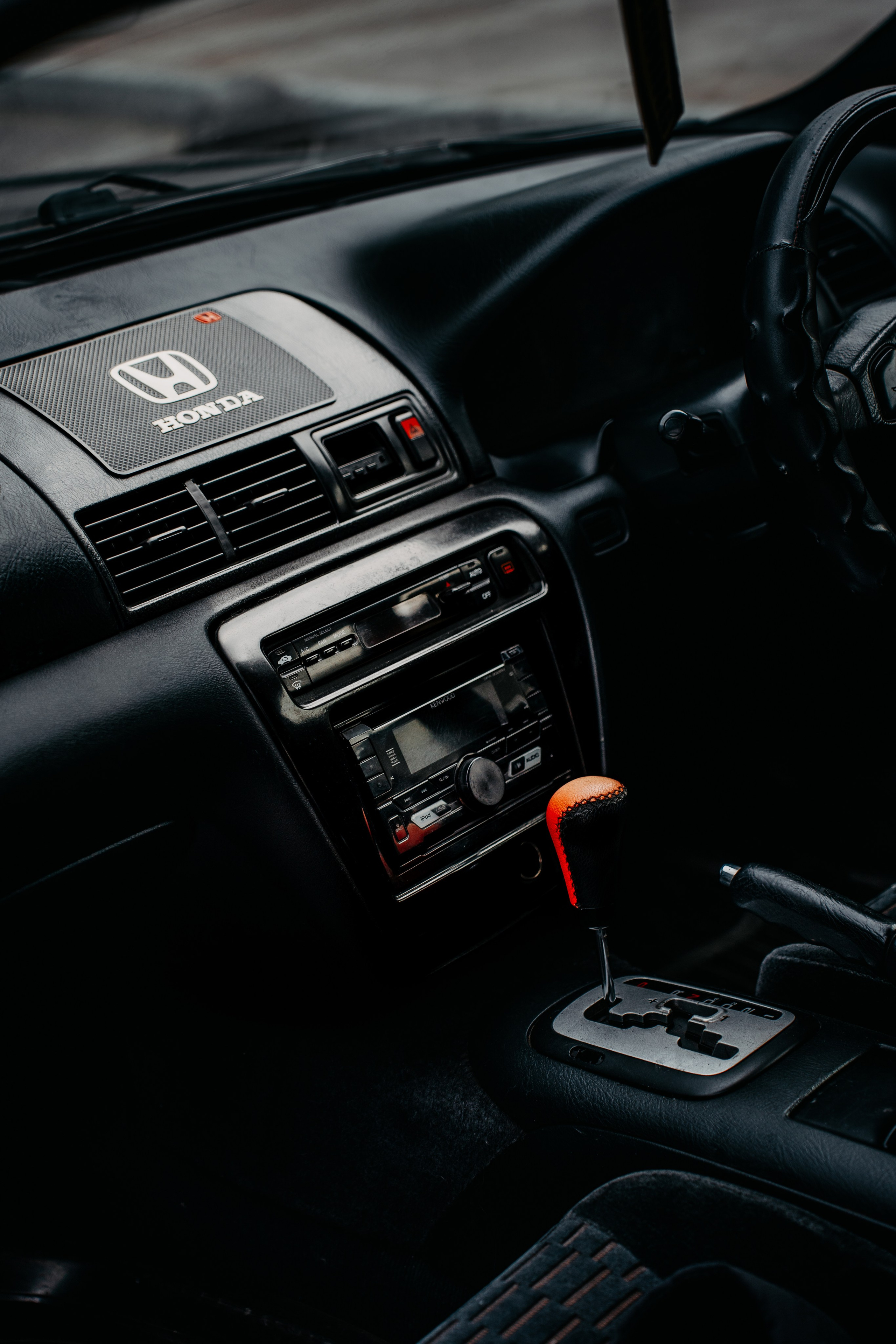 Honda Prelude 5 — 25'. Фотограф, видеограф и пилот дрона на Байкале