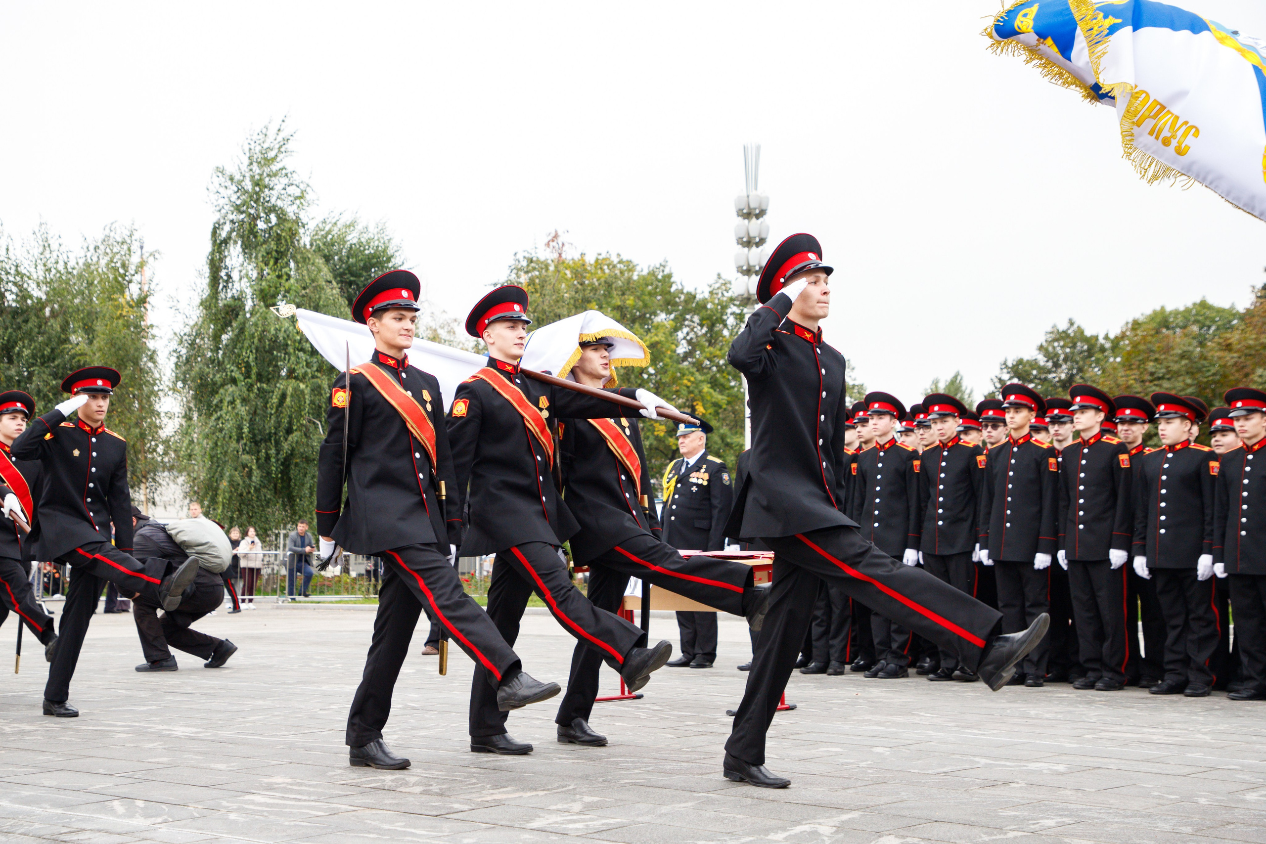 Репортаж посвящения в кадеты в Москве на ВДНХ в сентябре 2024 года. Семейный и школьный фотограф в Москве Анна Ткач