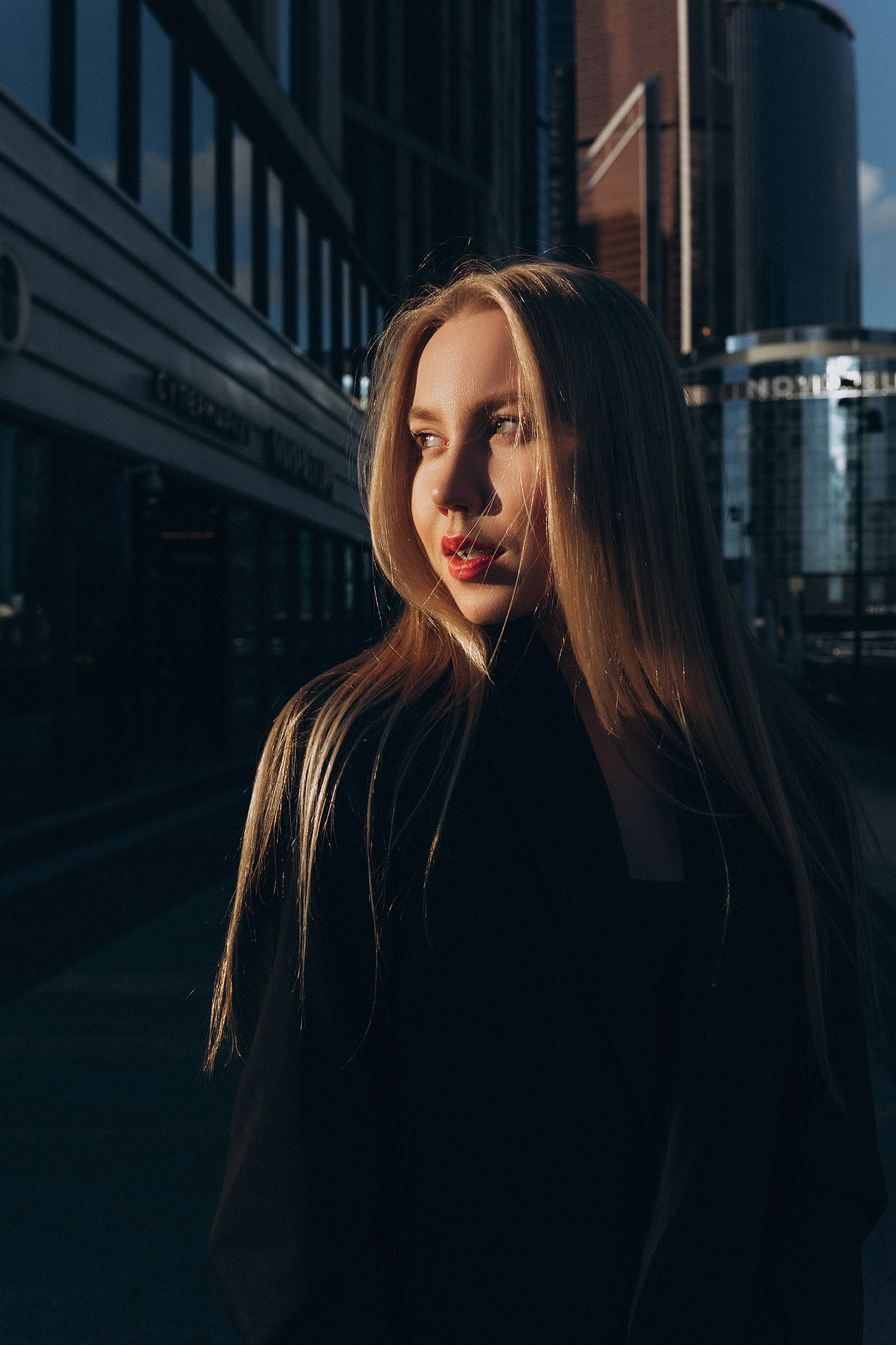 Марина. Прогулка в окрестностях Москва сити. Женский портретный фотограф в Москве Елена Разина