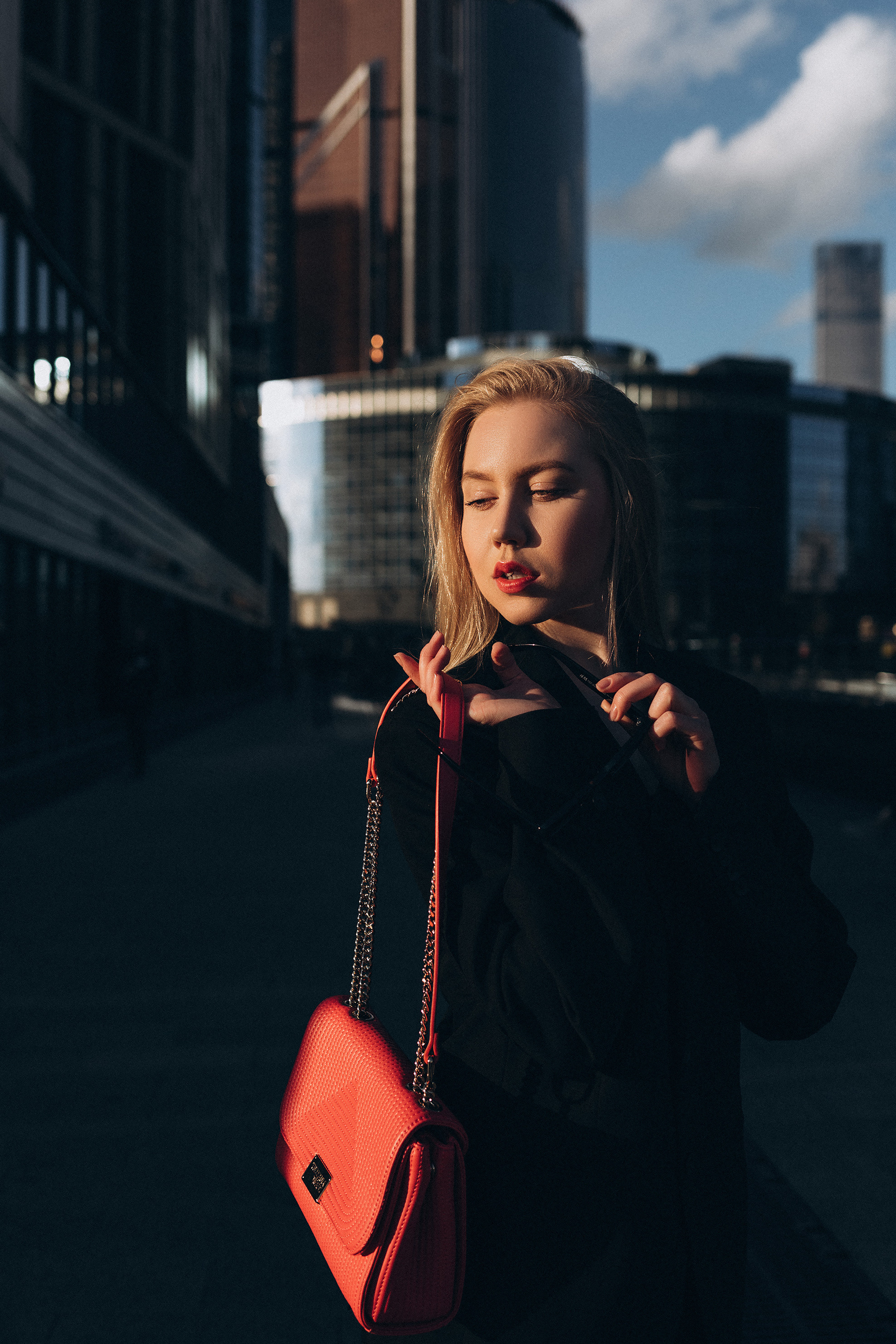 Марина. Прогулка в окрестностях Москва сити. Женский портретный фотограф в Москве Елена Разина