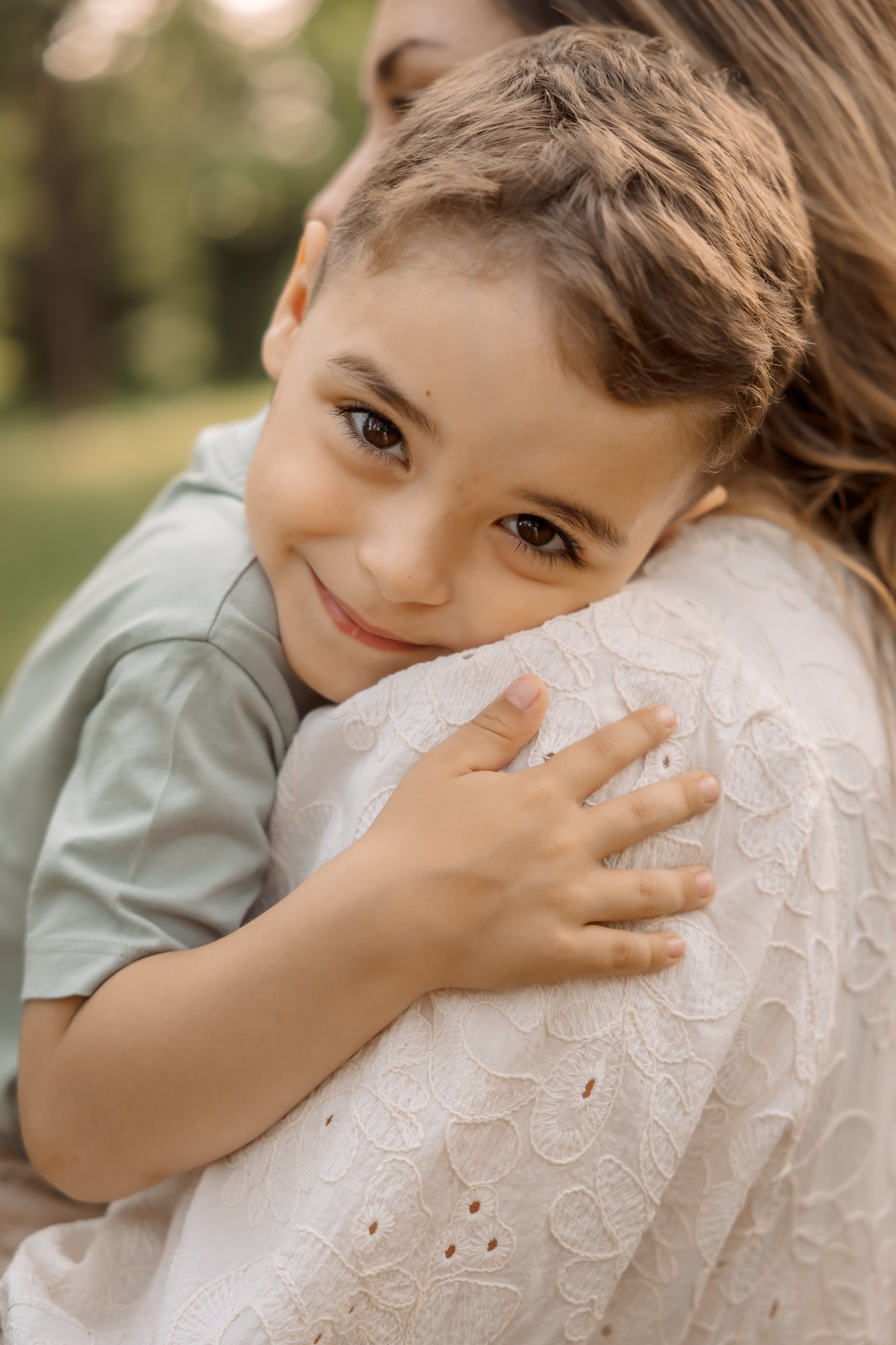 Мама и сын — прогулка в парке. Семейный и детский фотограф в Краснодаре Ксения Новикова