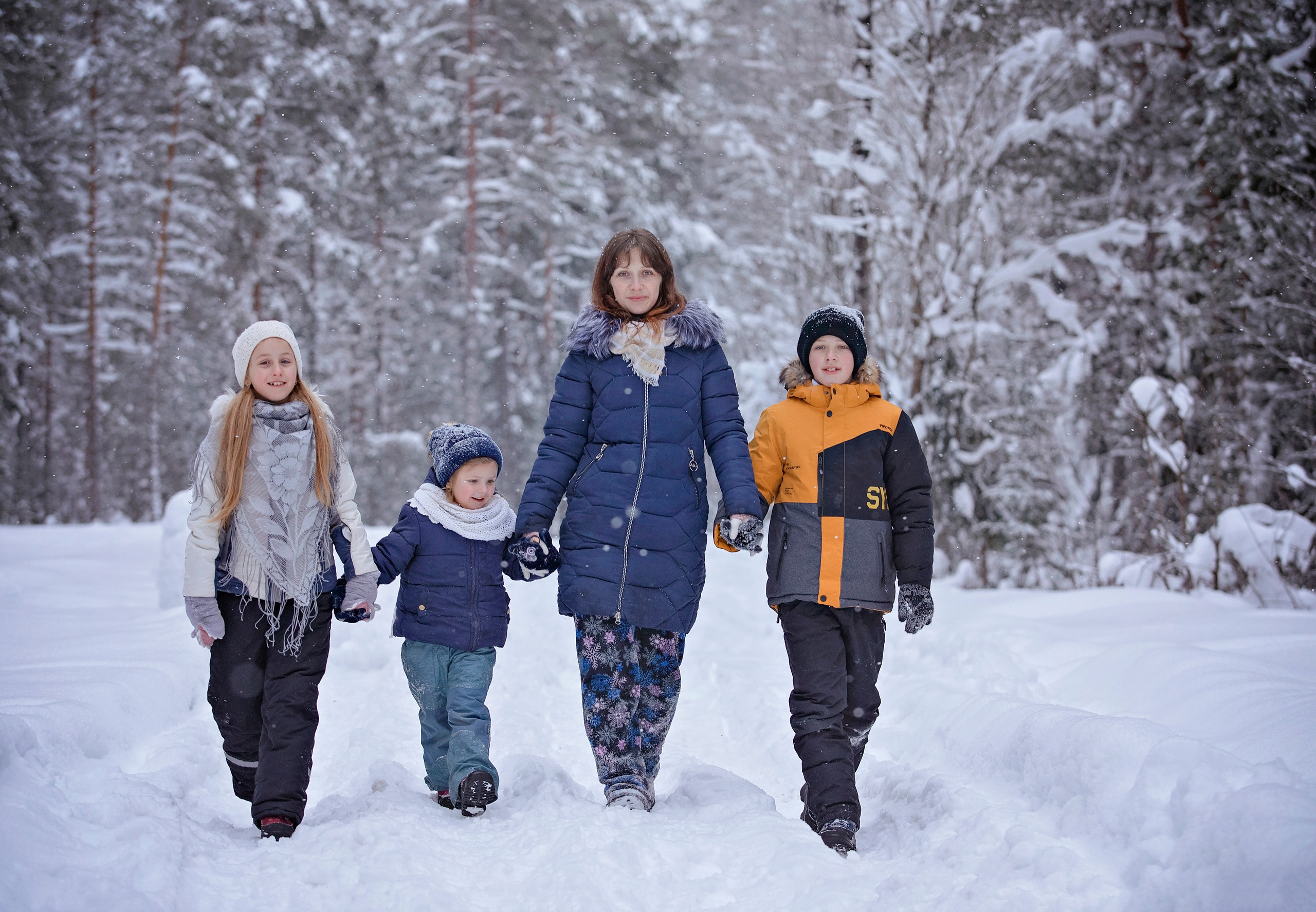 ДЕТСКИЙ И СЕМЕЙНЫЙ ФОТОГРАФ в Сосново, Ленинградской области и Спб