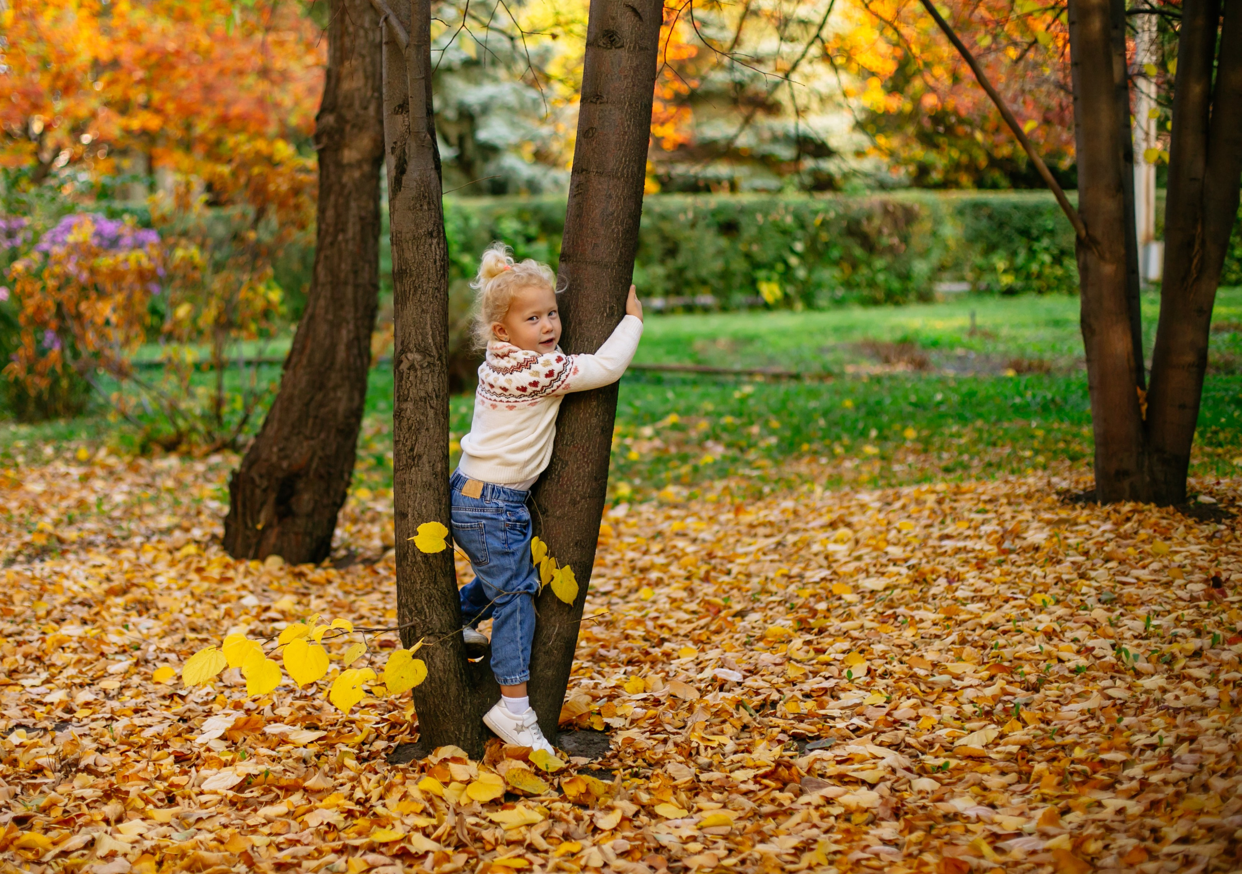 Юля, Анюта, Есения