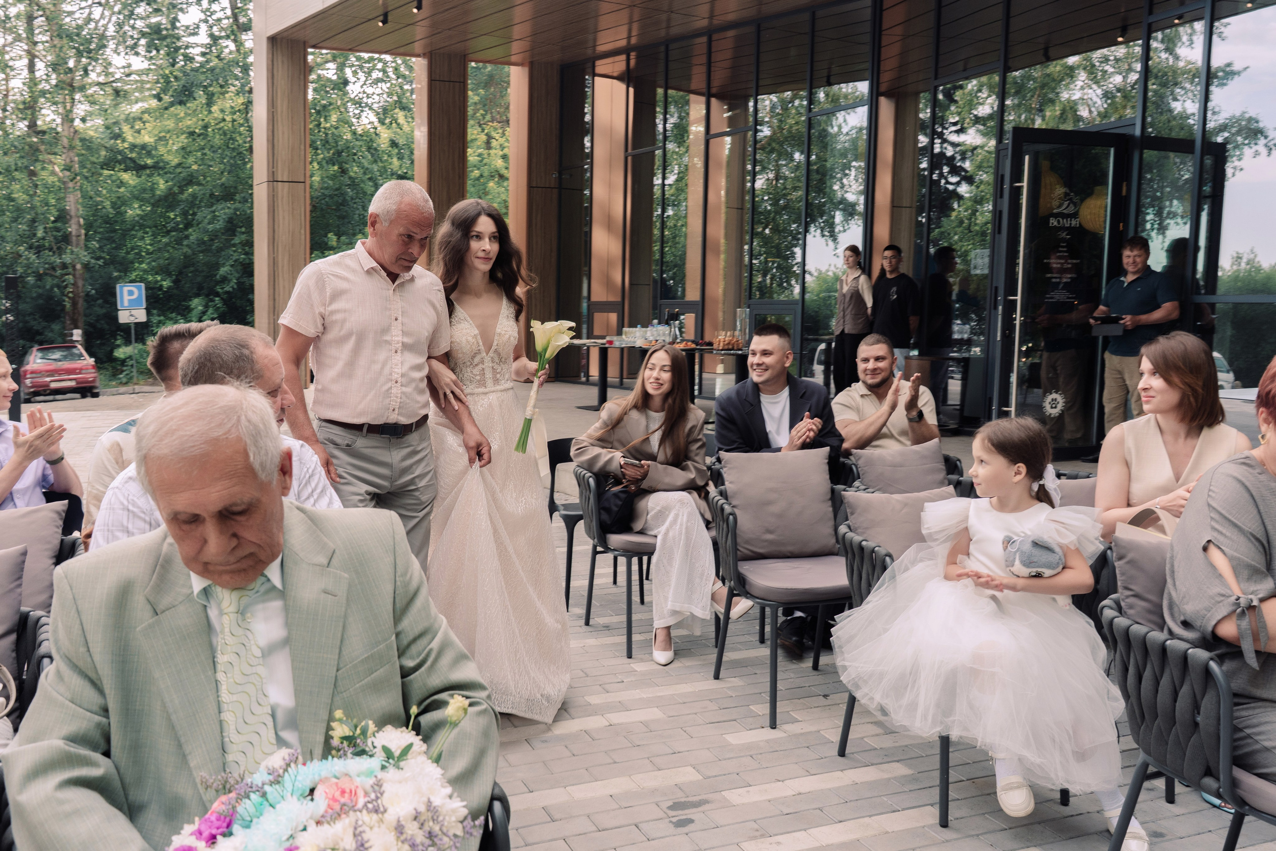 Волна. Для тех, кто не ждёт удачи, а создаёт её. Каждая фотосессия — это твой момент, твой стиль, твой успех. 📸