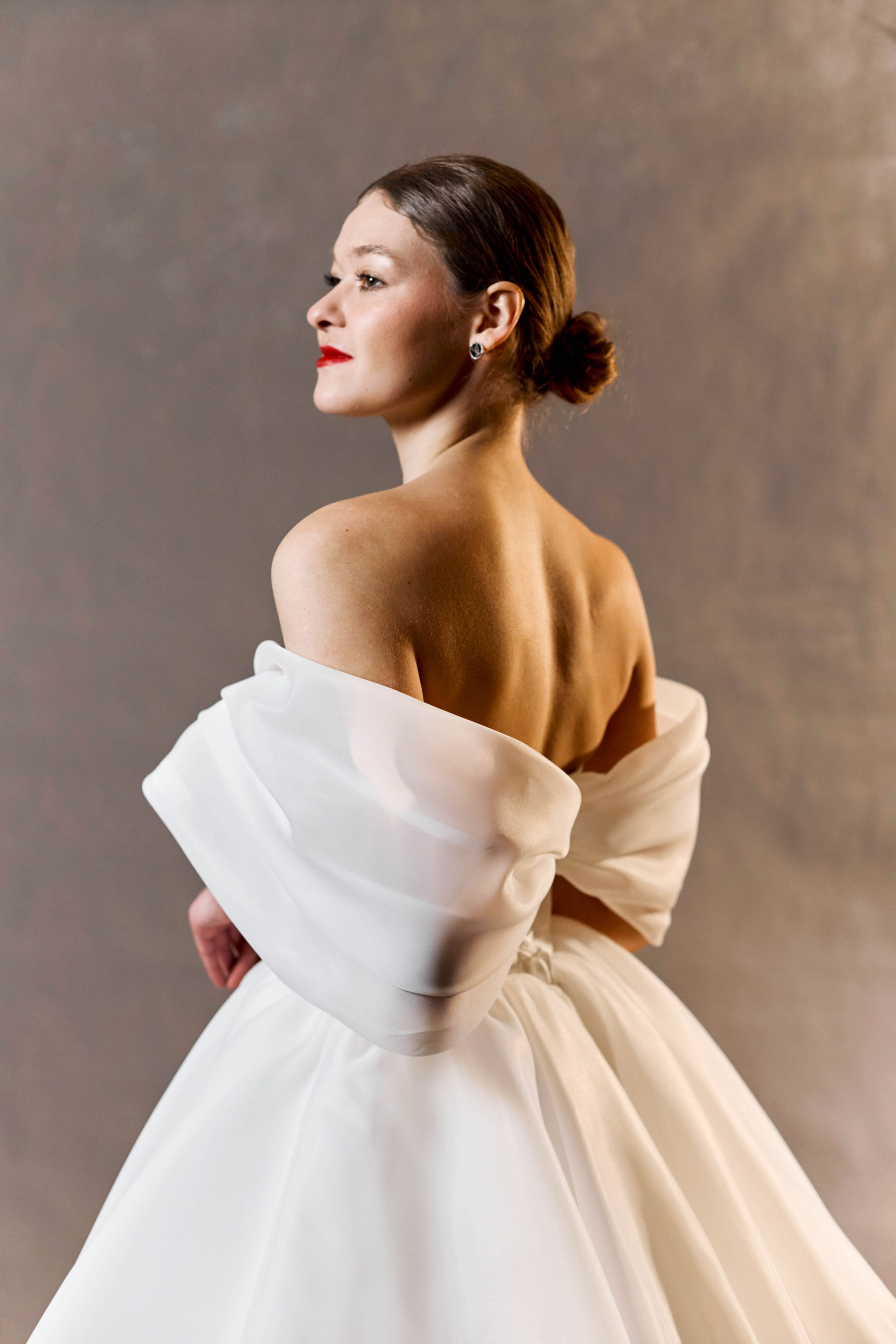 Виви. Свадебный салон-ателье Бонжур в Минске Bonjour