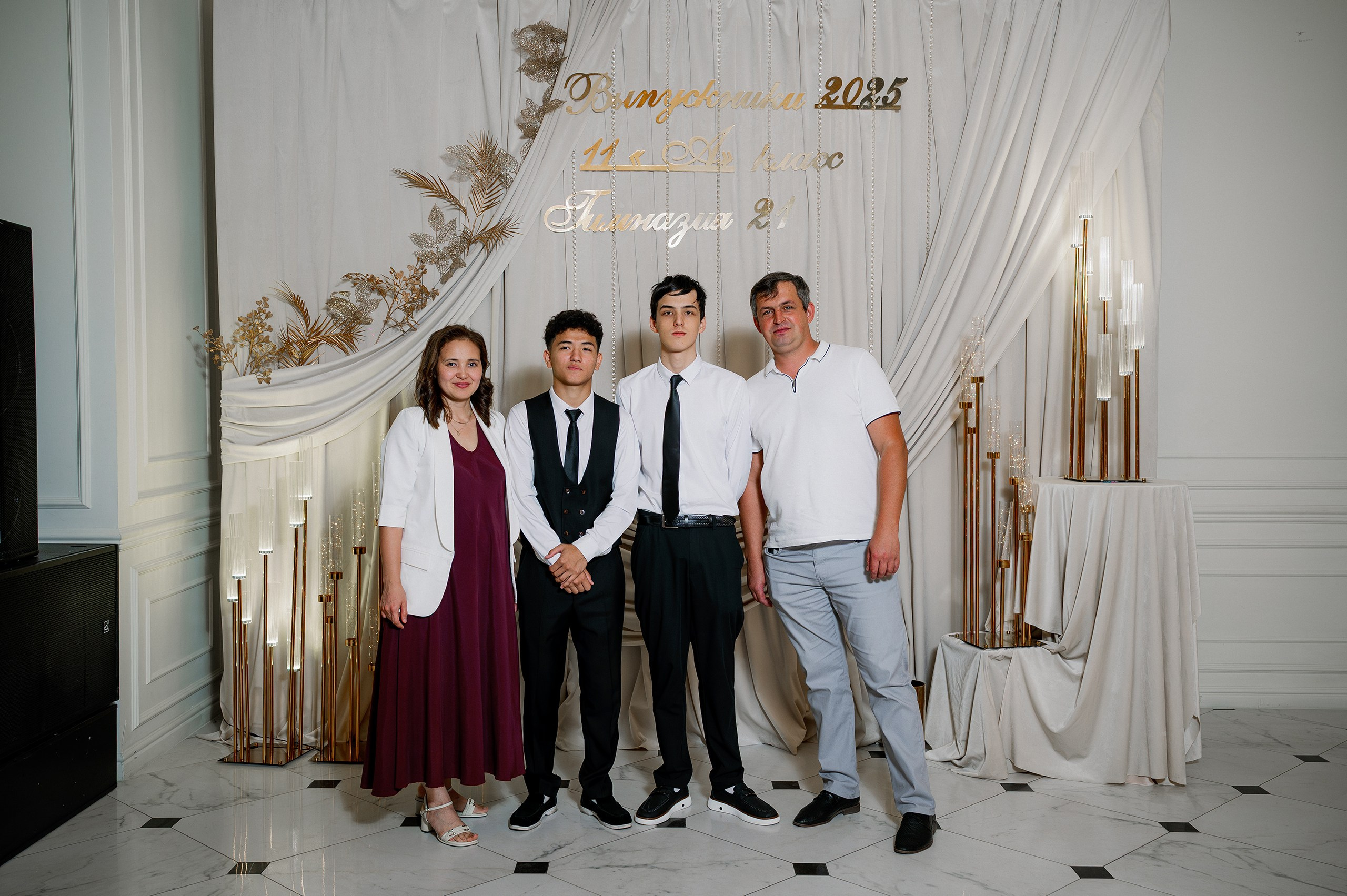 Выпускной — 11А, 2025. Фотограф в Алматы — Алексей Коньков | Репортаж, свадьбы, портреты