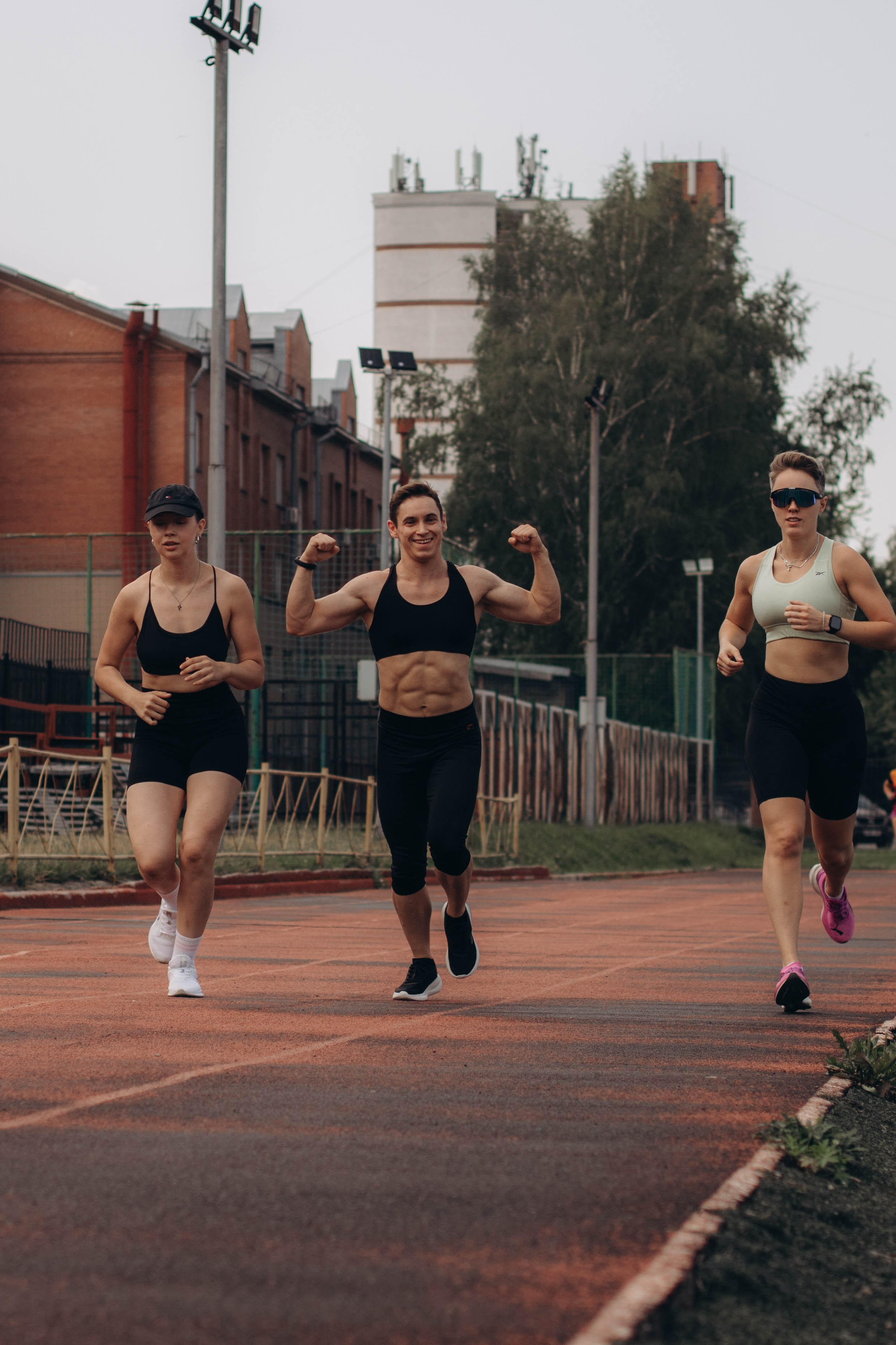 Фитнес Гонка CROSSBOXKONTORA Старт ЖЖ. VLADA KACHANINA. Беговой фотограф видеограф